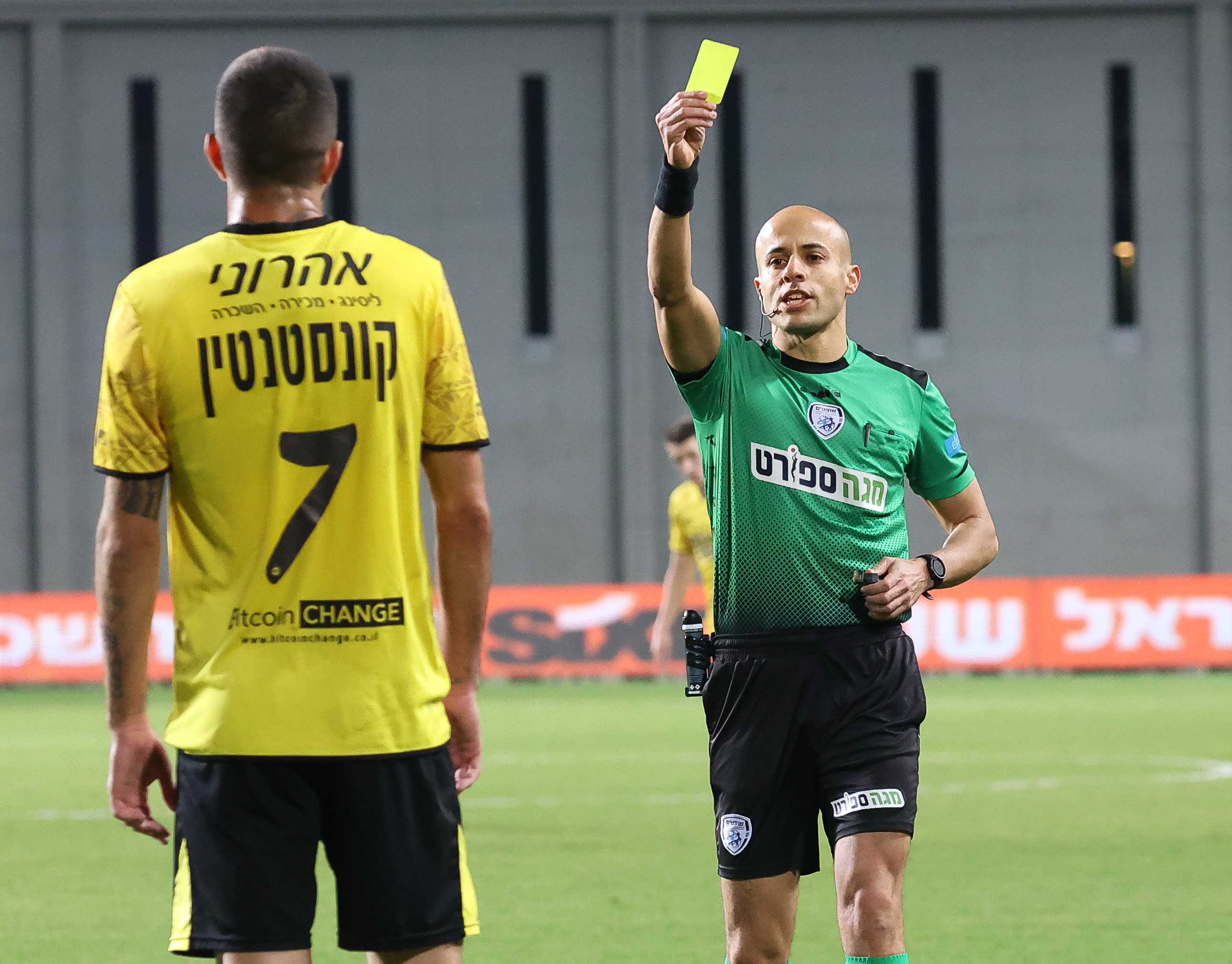 נאאל עודה, שופט כדורגל