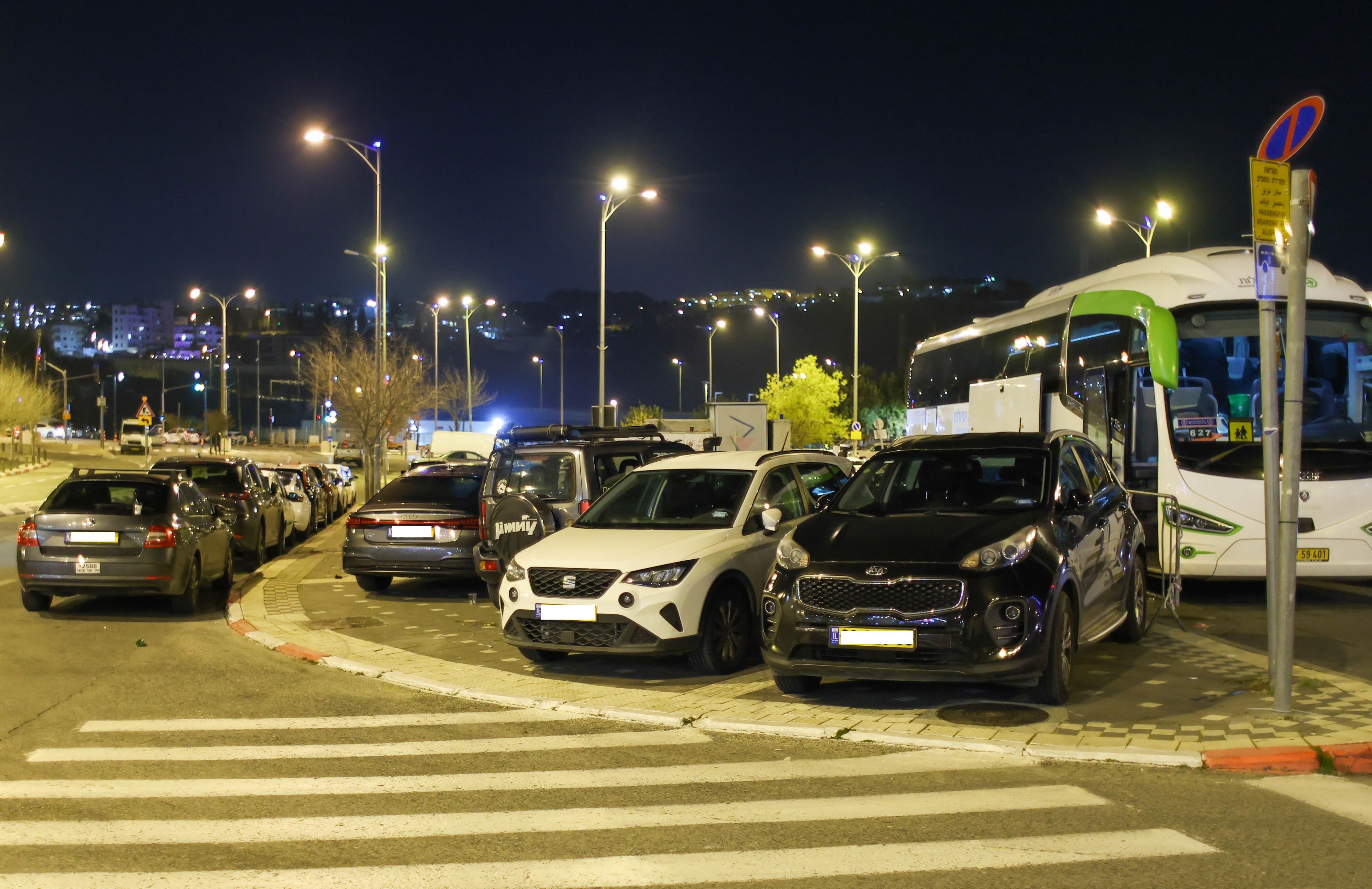 בעיית חניה, ארנה ירושלים