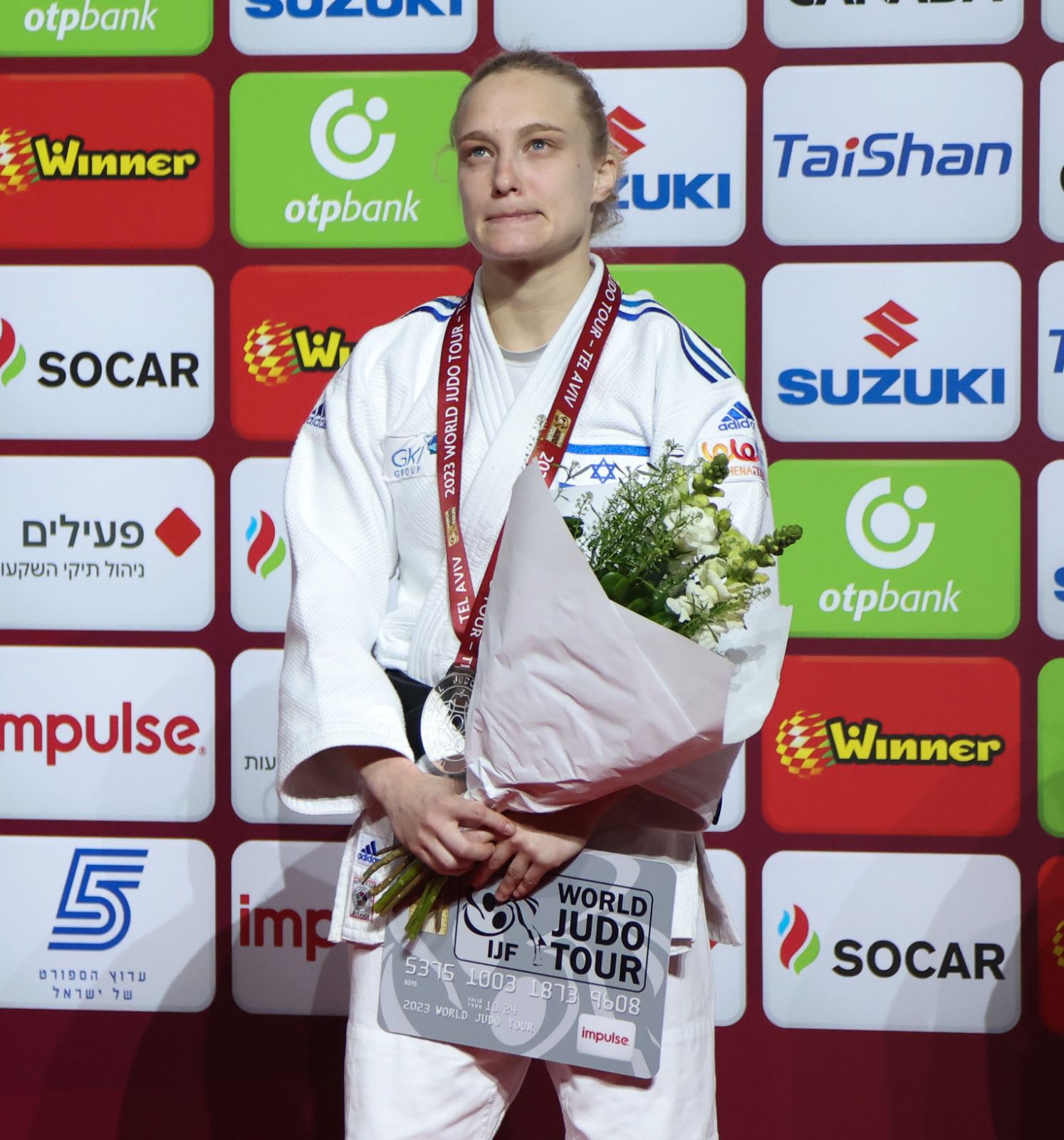 הג'ודאית תמר מלכה עם מדליית הכסף בגרנד סלאם תל אביב