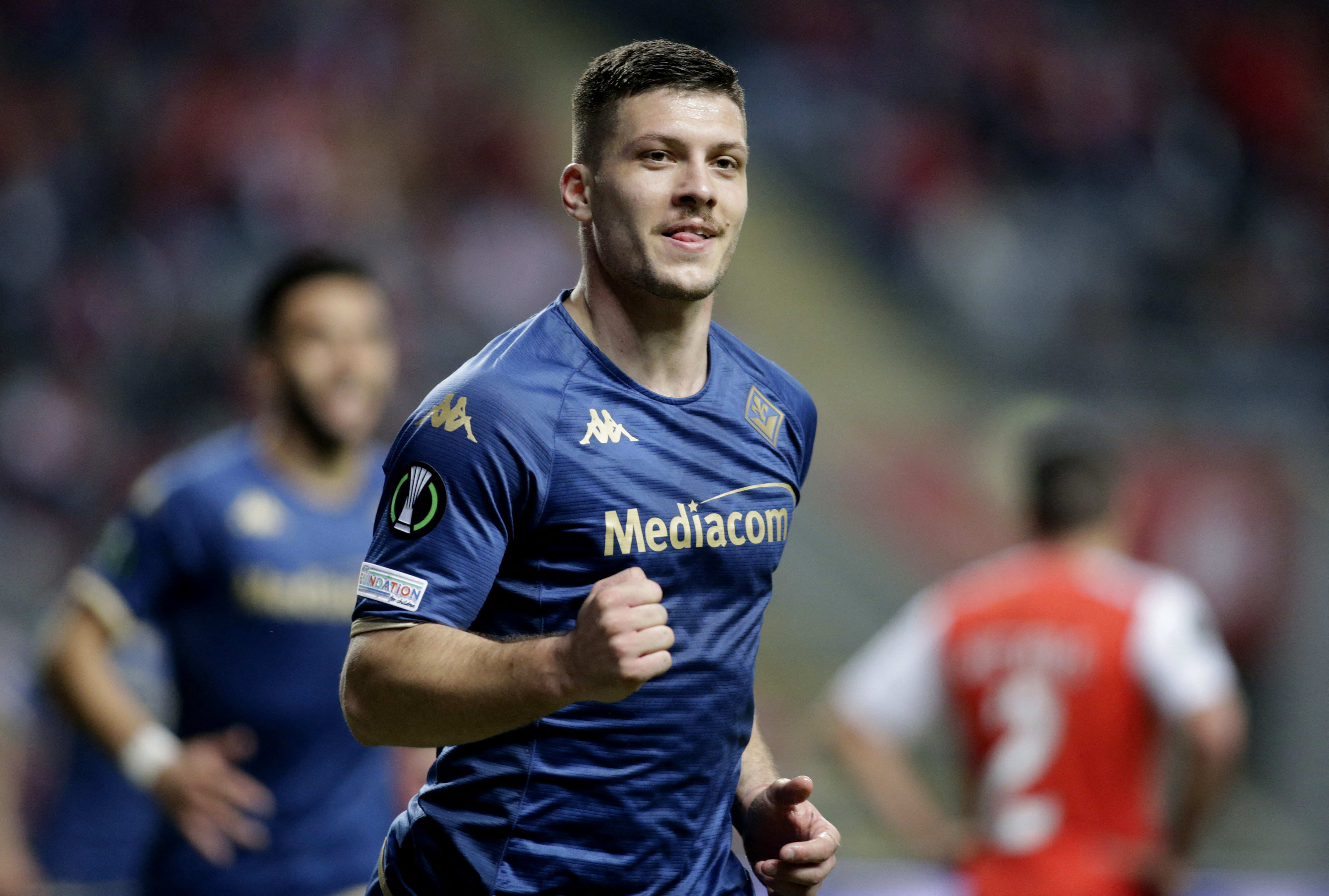 לוקה יוביץ', חלוץ פיורנטינה