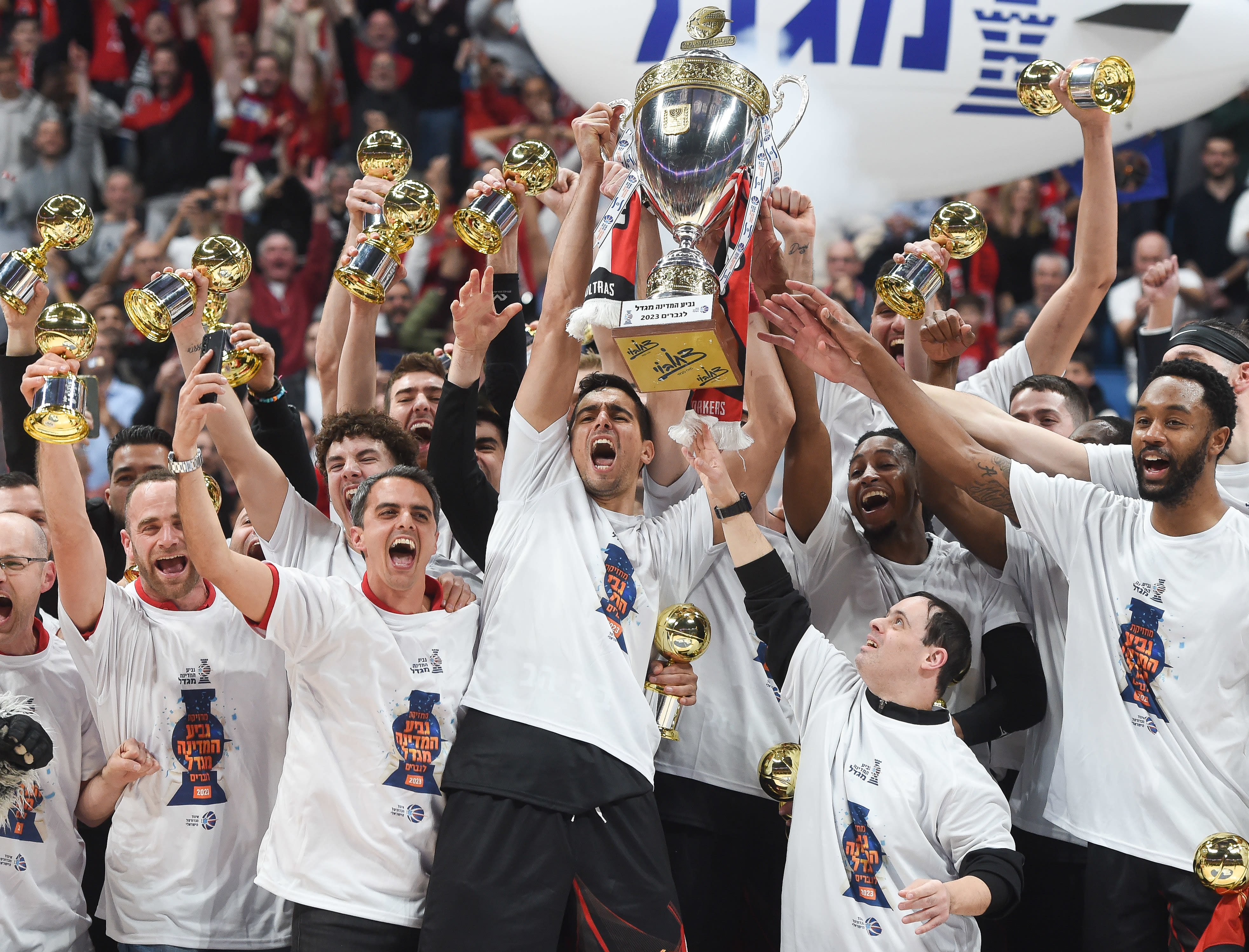 הפועל ירושלים מחזיקת גביע המדינה