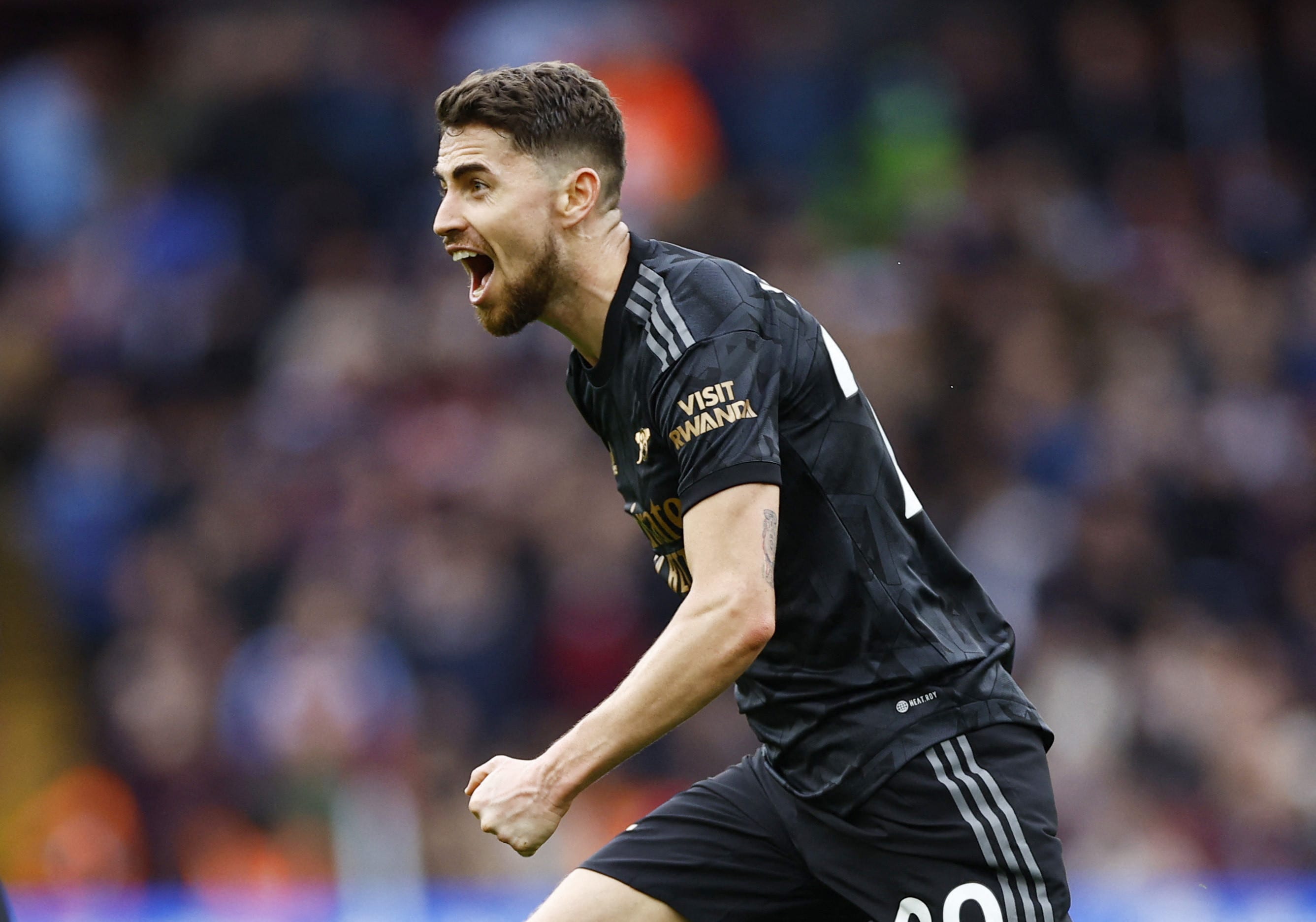 ז'ורז'יניו שחקן ארסנל חוגג שער