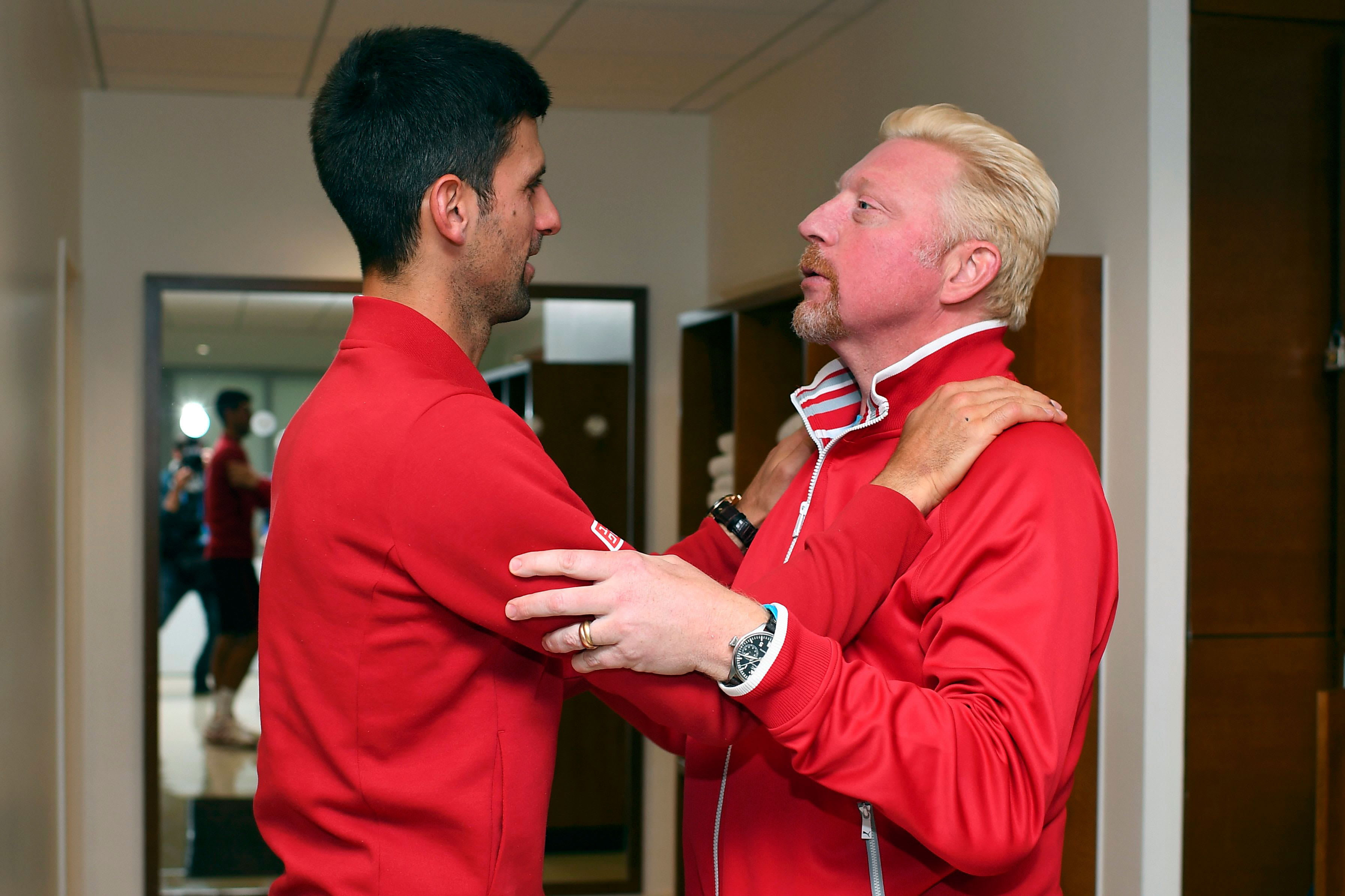 בוריס בקר טניסאית גרמני (ימין) עם נובאק דג'וקוביץ'