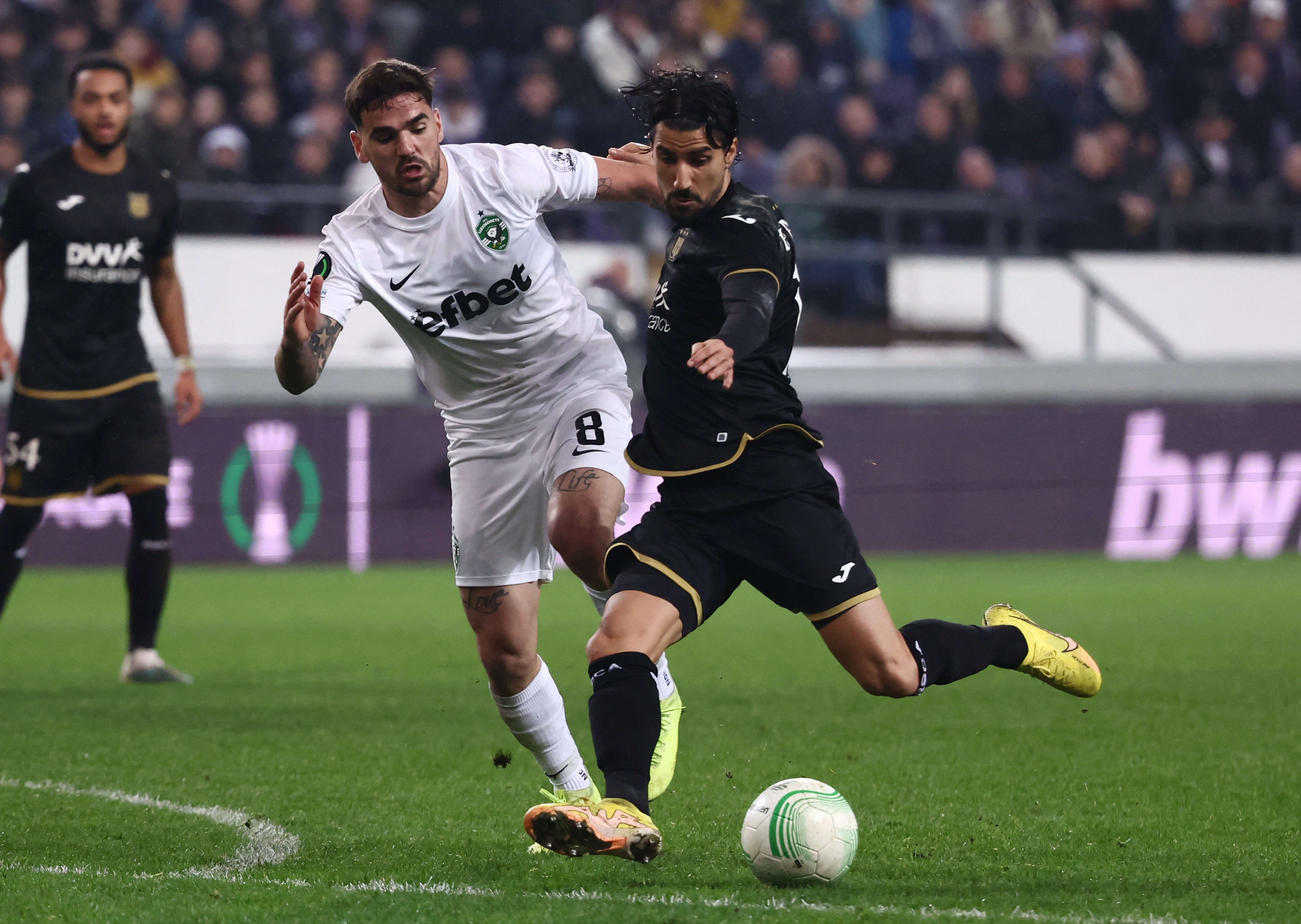 שחקן אנדרלכט ליאור רפאלוב, מול לודוגורץ רזגארד