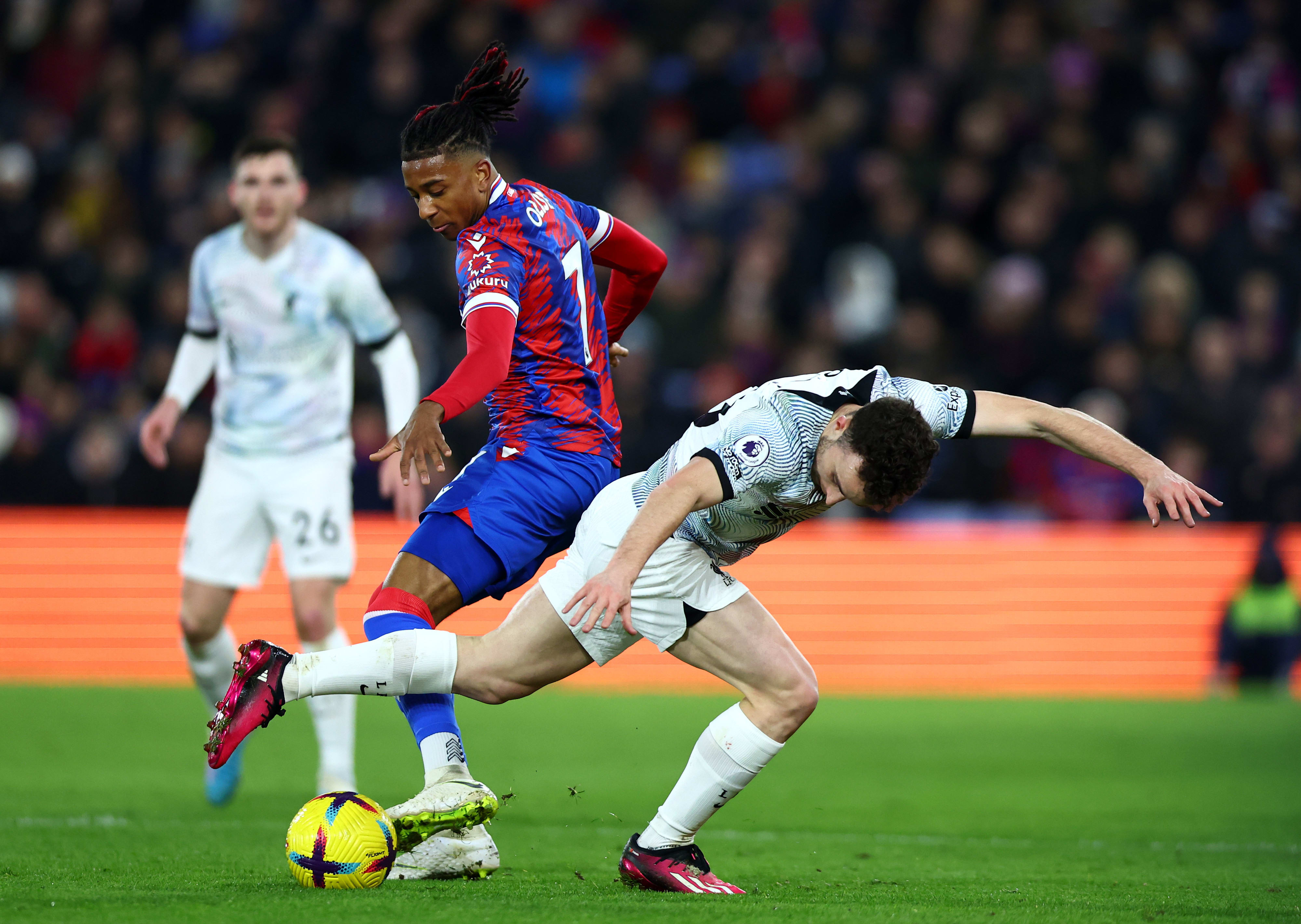 מייקל אוליסה קריסטל פאלאס לצד דיוגו ז'וטה ליברפול