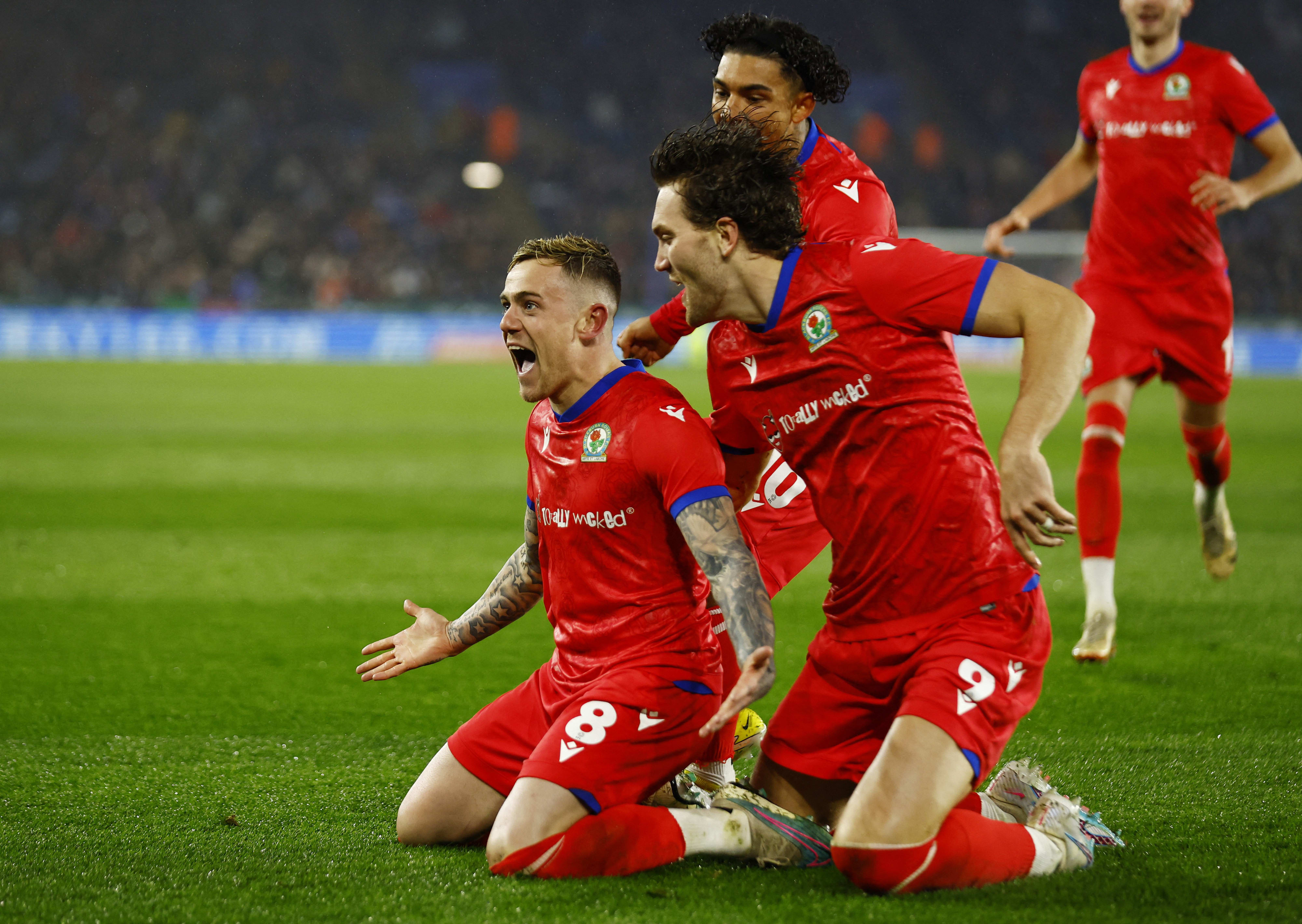 שחקני בלקבורן חוגגים