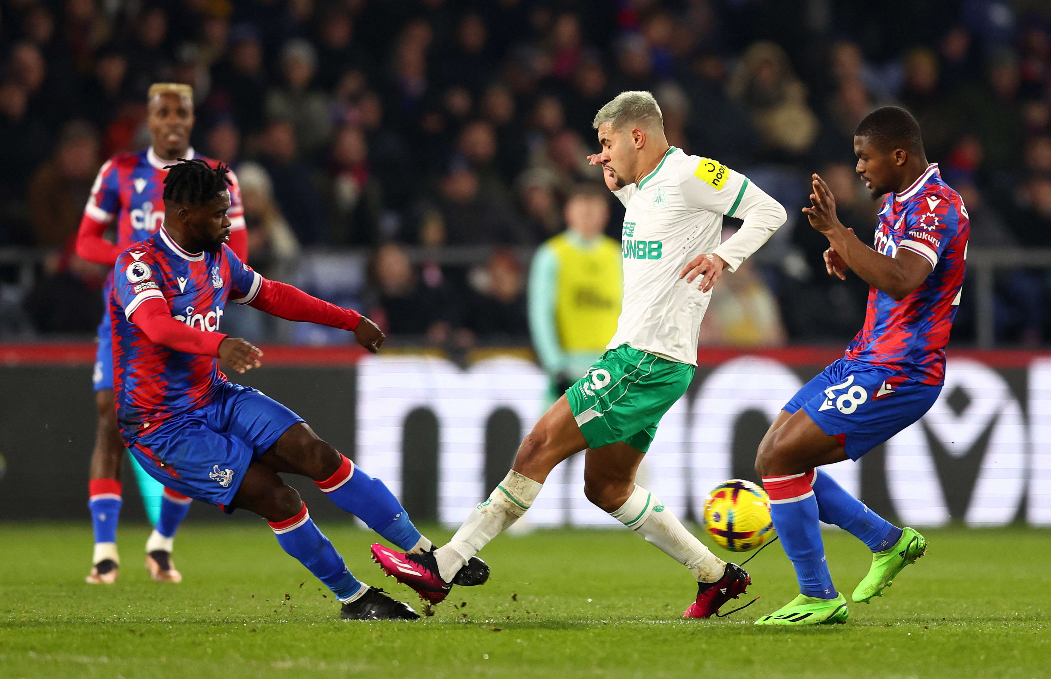 ברונו גימראייש, קשר ניוקאסל