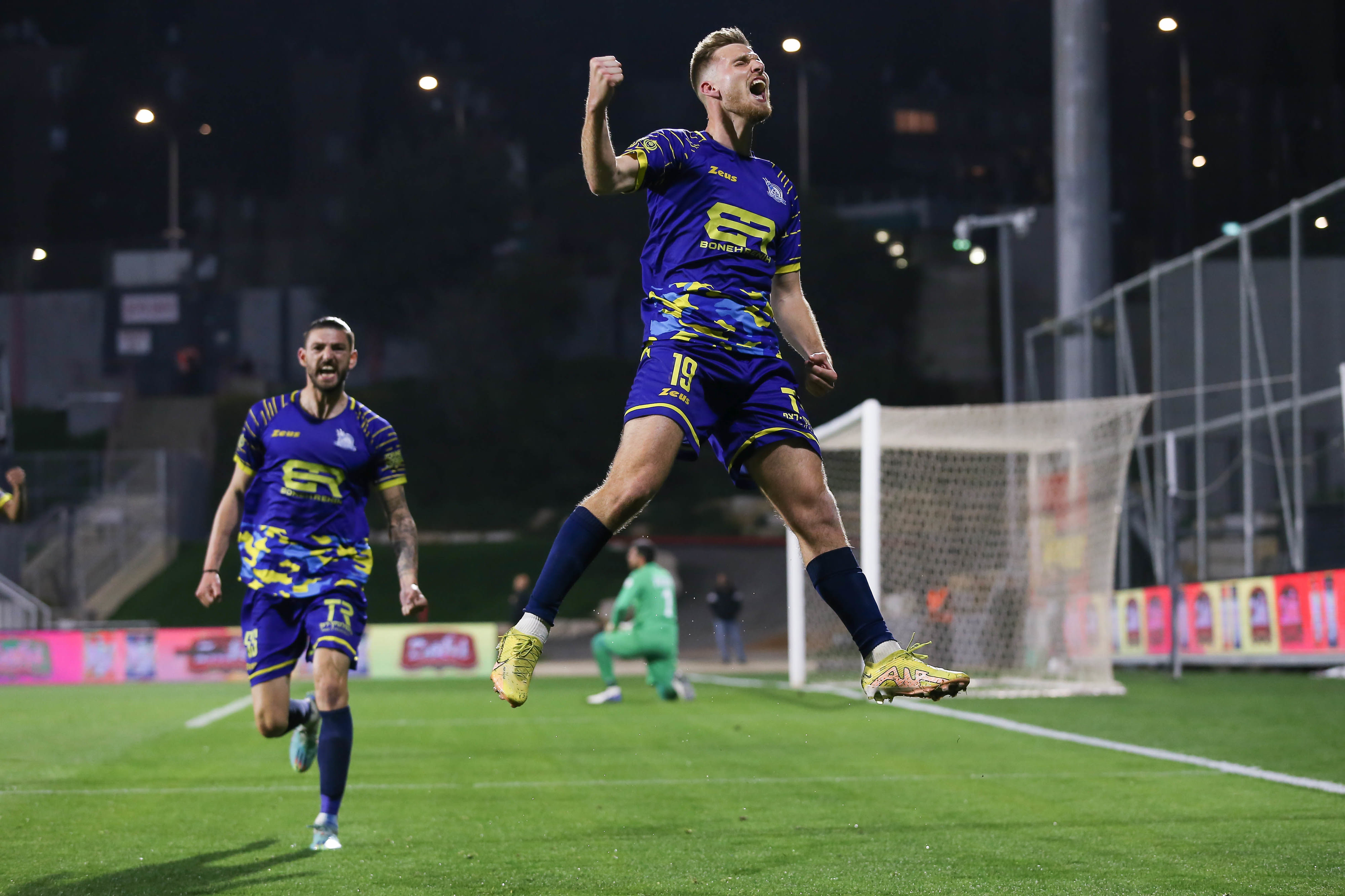 שחקן בני ריינה, מארק קוסטה