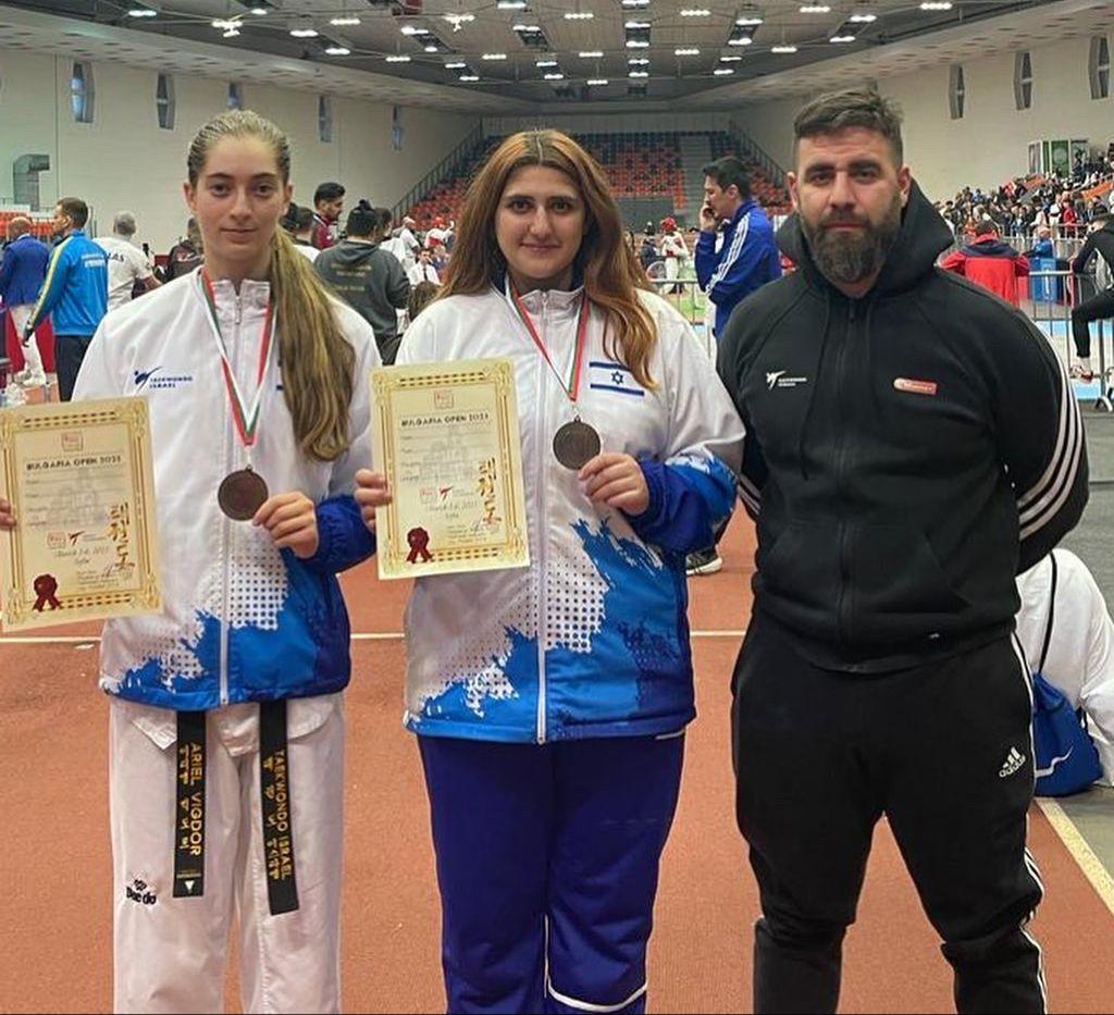 לוחמות הטקוואדנו אריאל ויגדור, ליפז חג׳אמה