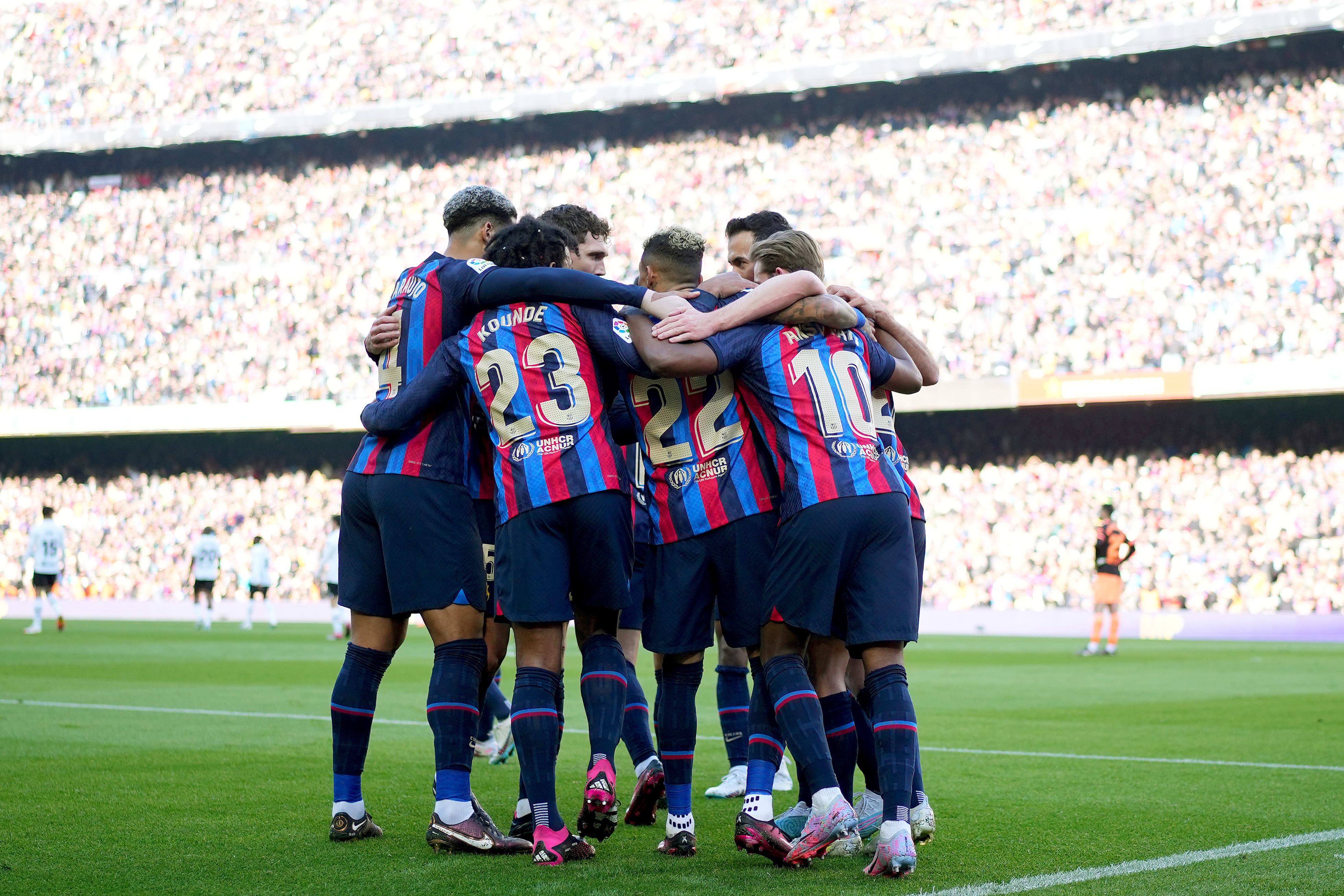 שחקני ברצלונה חוגגים