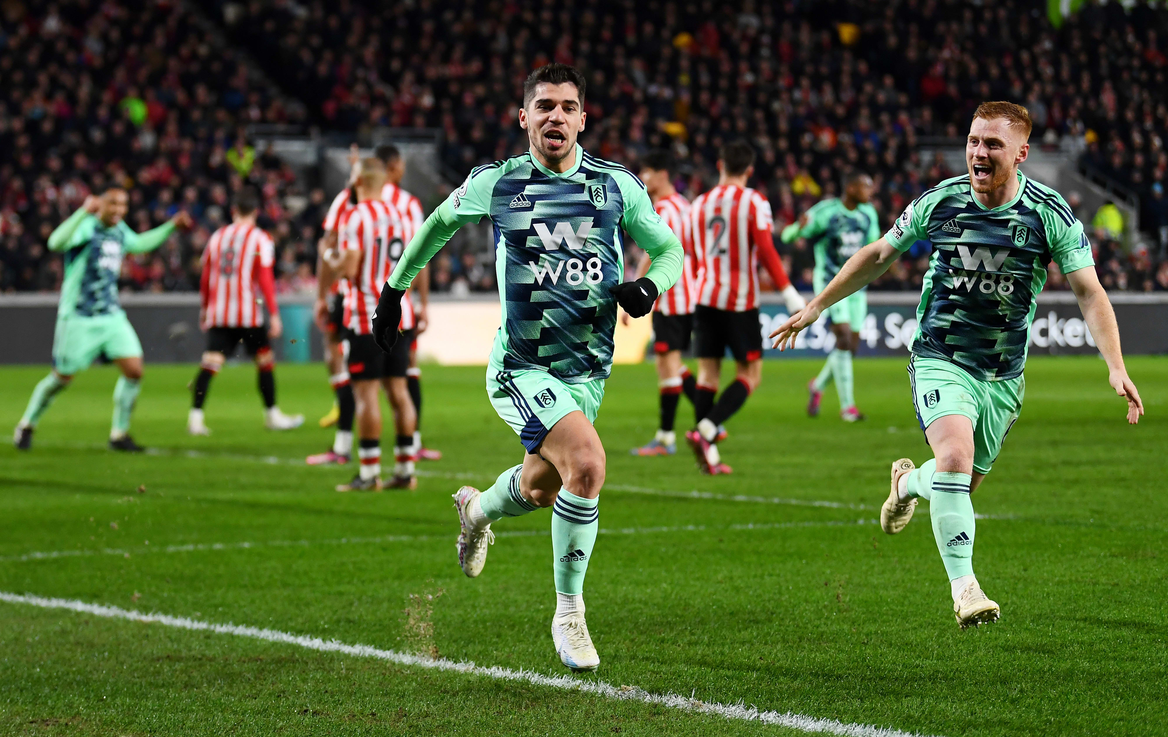 מנור סולומון, קשר פולהאם