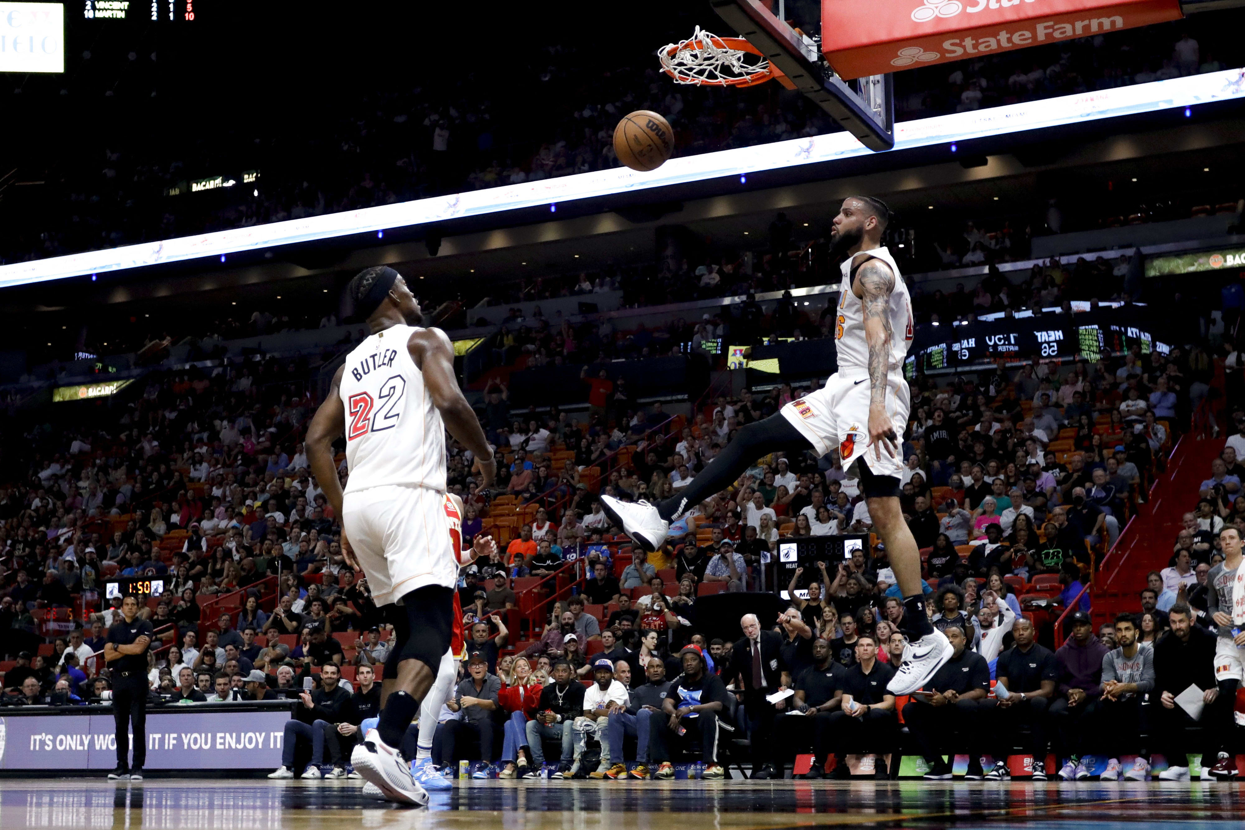 שחקן מיאמי היט קיילב מרטין, ג'ימי באטלר