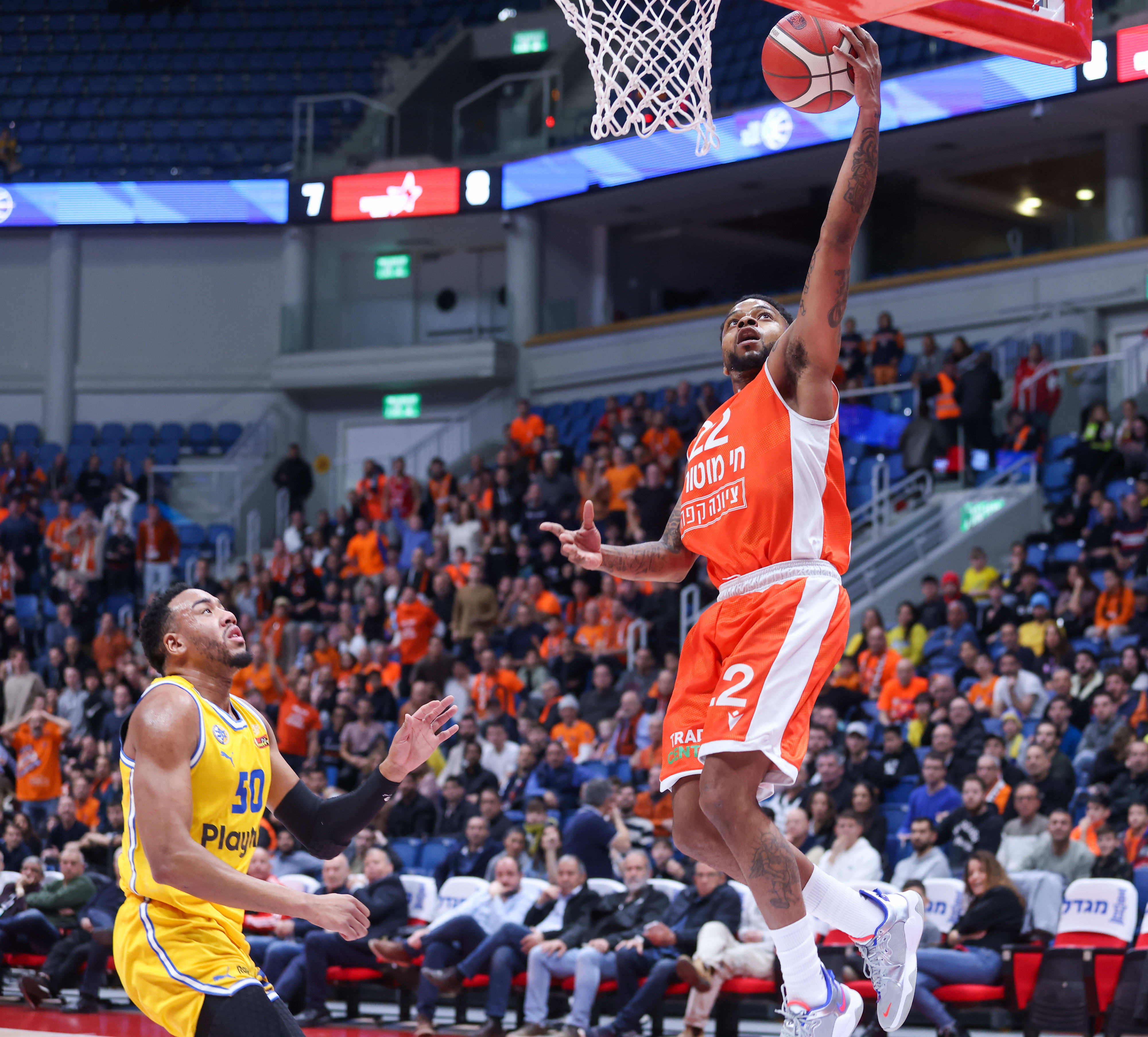 שחקן עירוני נס ציונה די ג'יי קופר