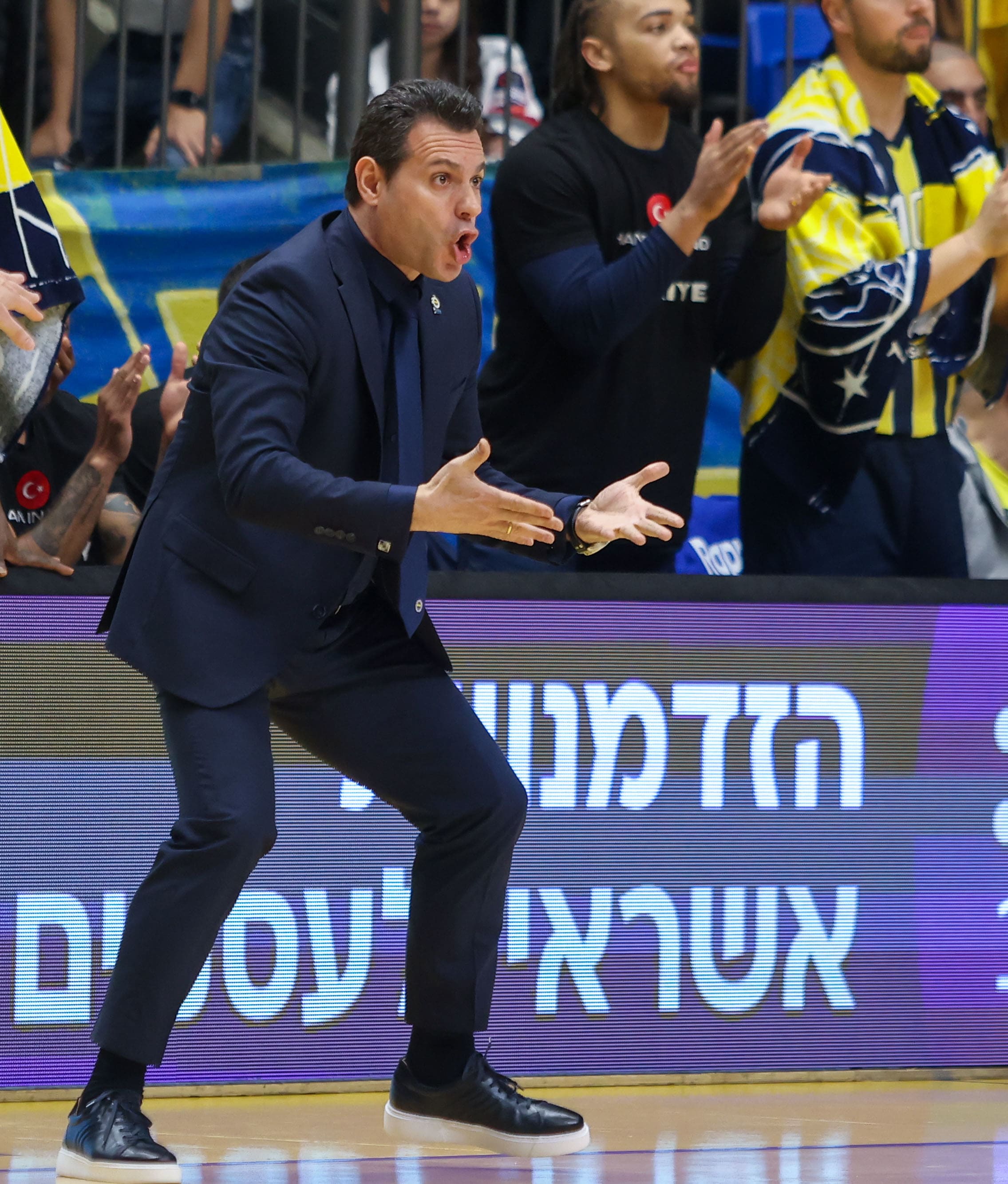 דימיטריס איטודיס מאמן פנרבחצ'ה