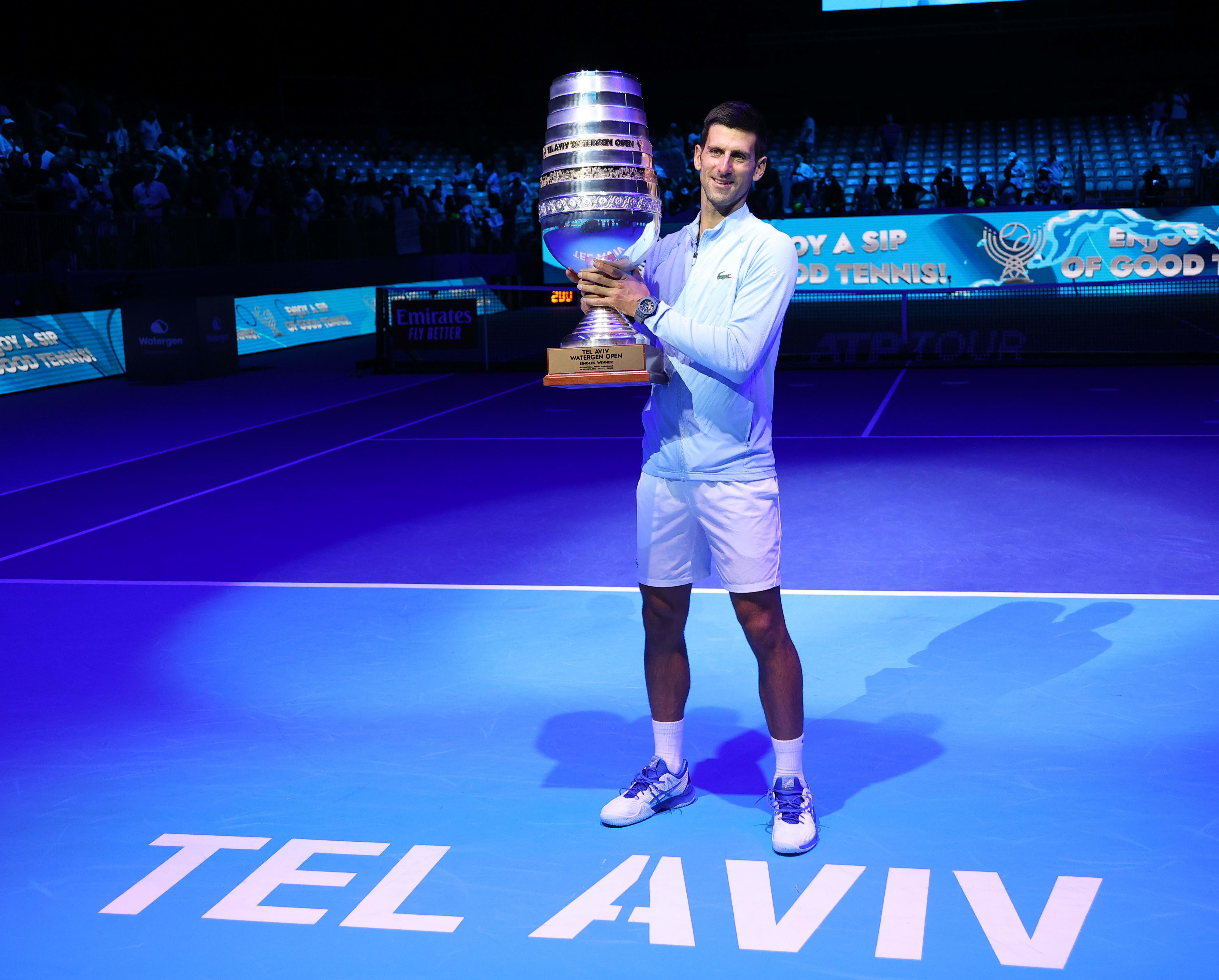 הטניסאי הסרבי נובאק דג'וקוביץ', אלוף טורניר תל אביב