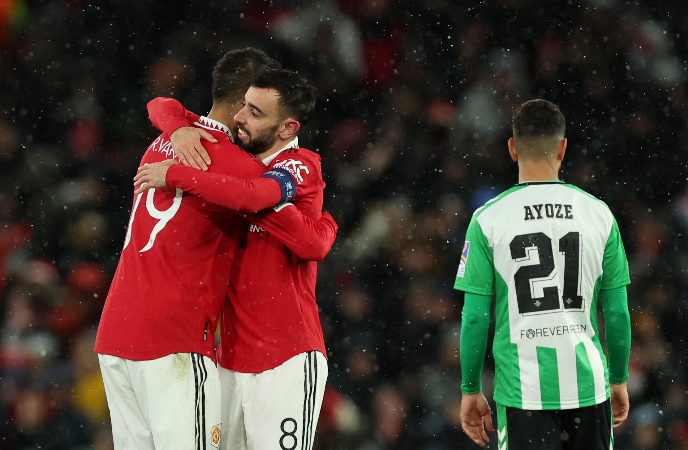 ברונו פרננדש לצד רפאל וראן מנצ'סטר יונייטד