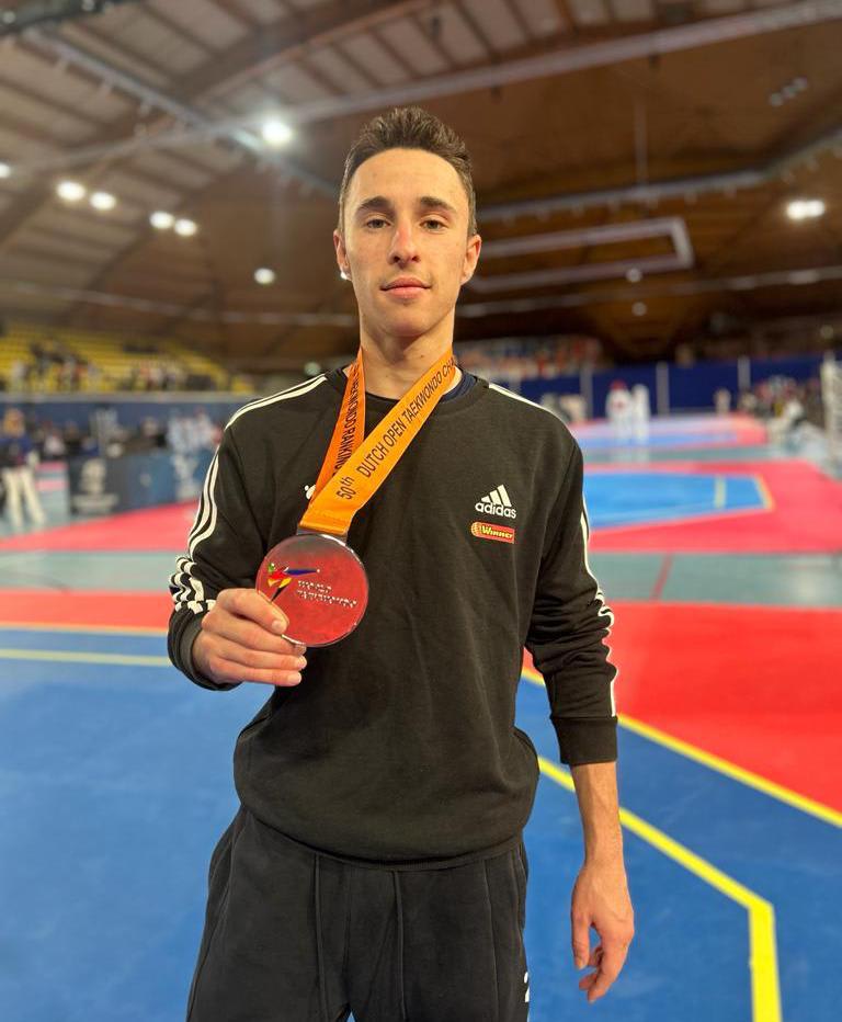 טום פשקובסקי טאקוונדו