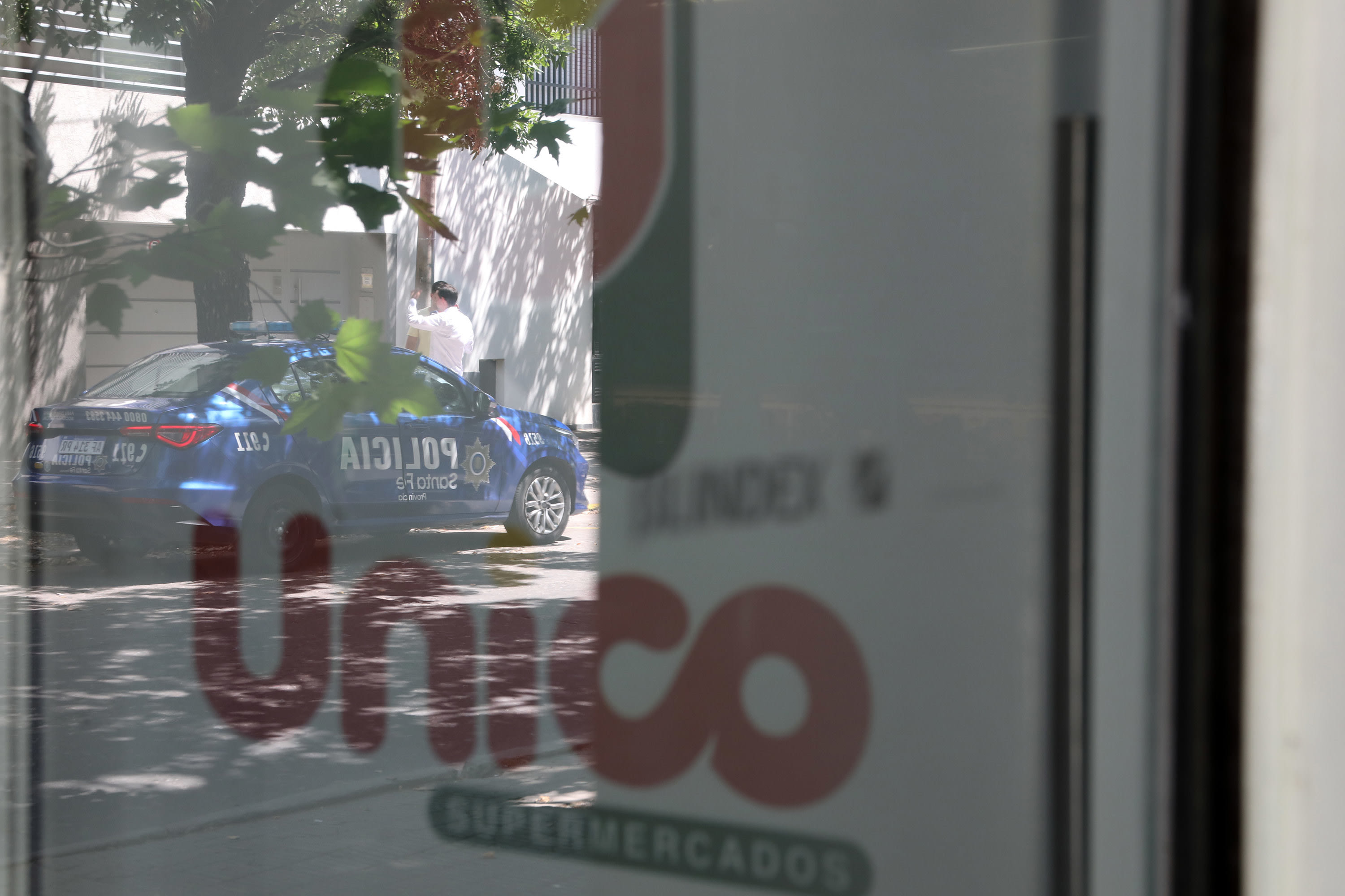 יריות ברוסאריו על הסופרמרקט של אבא של אנטונלה, אשתו של ליאונל מסי