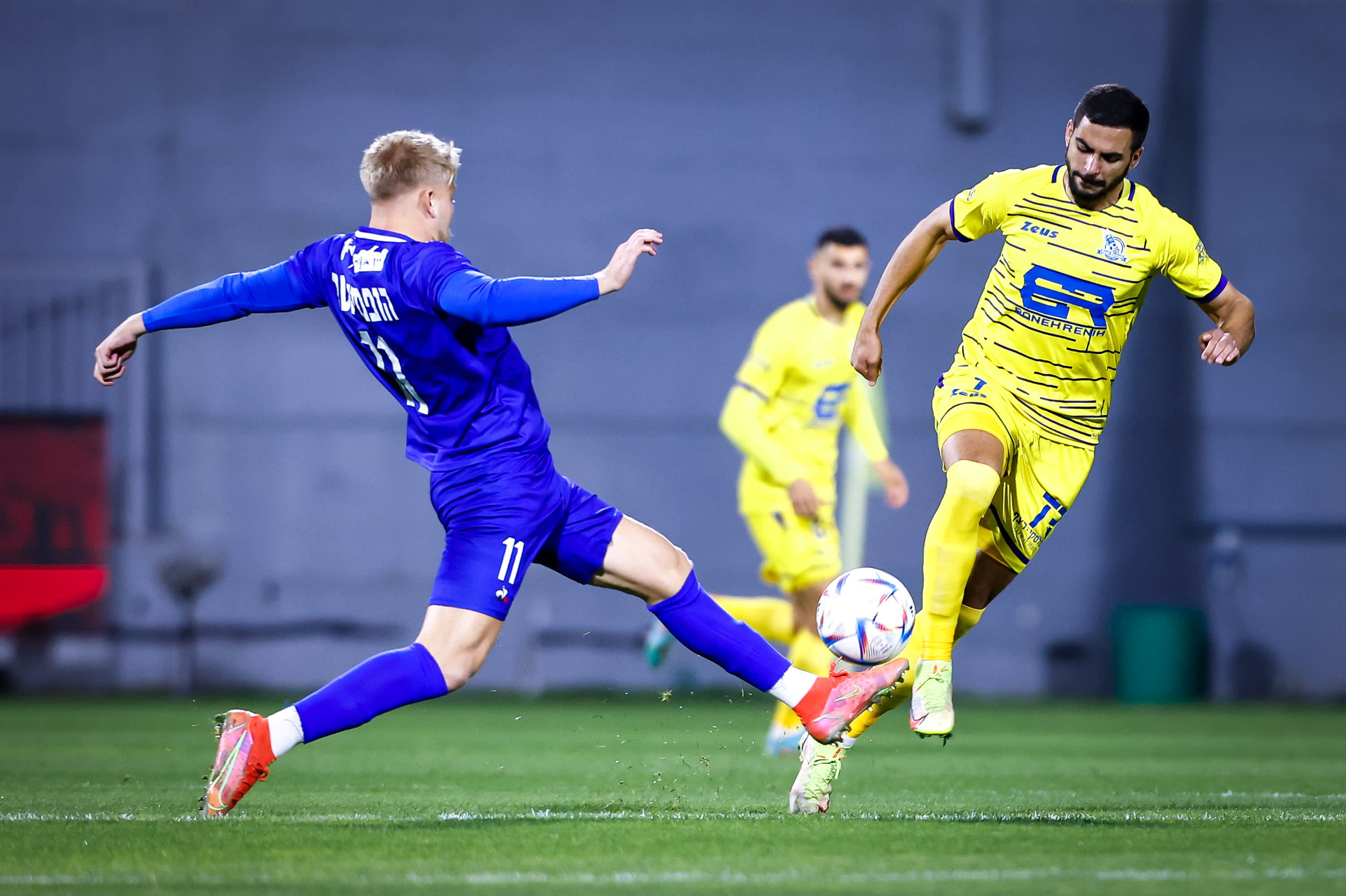 אחמד עאבד מכבי בני ריינה מול יואב הופמייסטר עירוני קרית שמונה