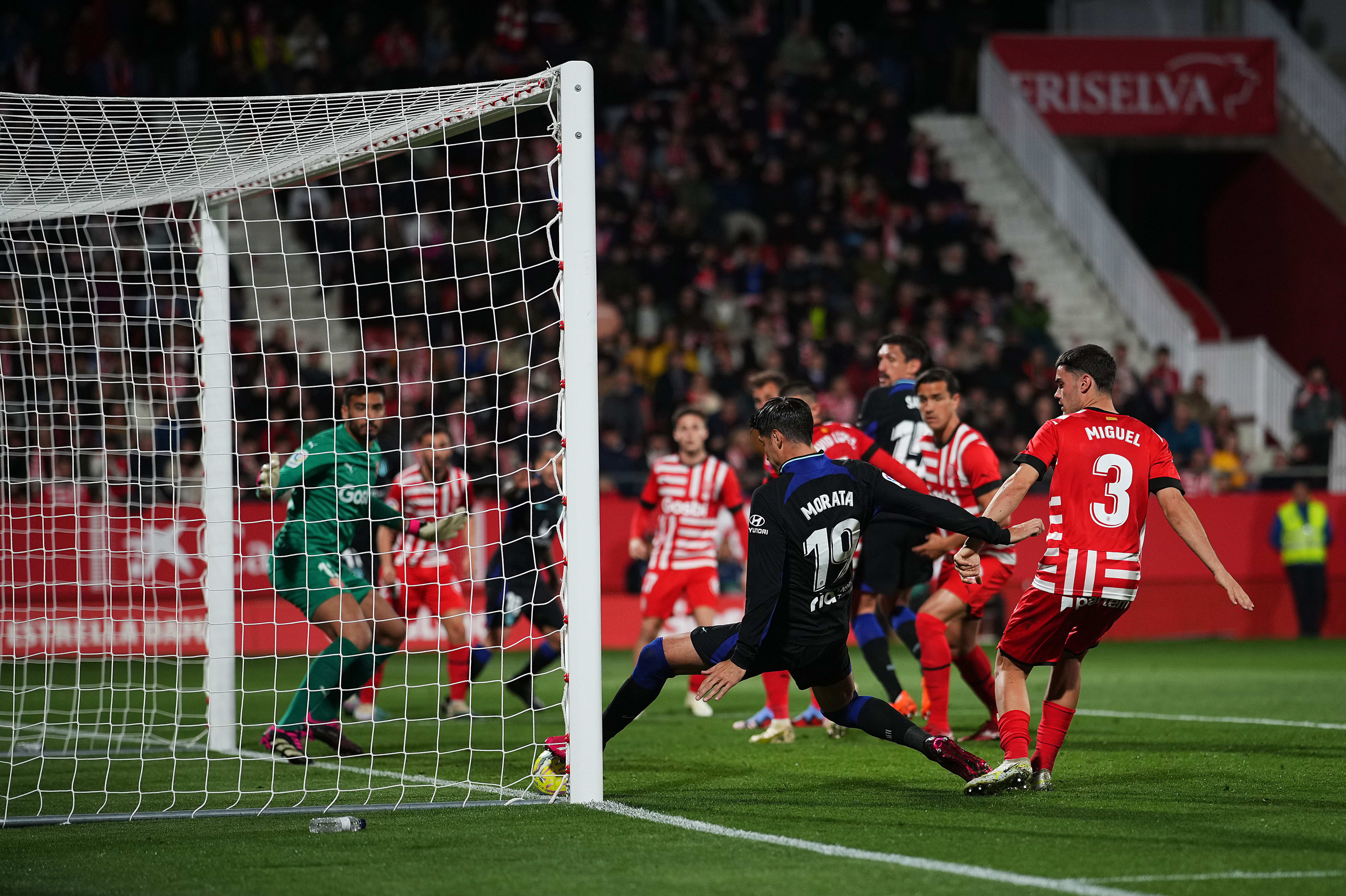 שחקן אתלטיקו מדריד אלברו מוראטה כובש מול ג'ירונה