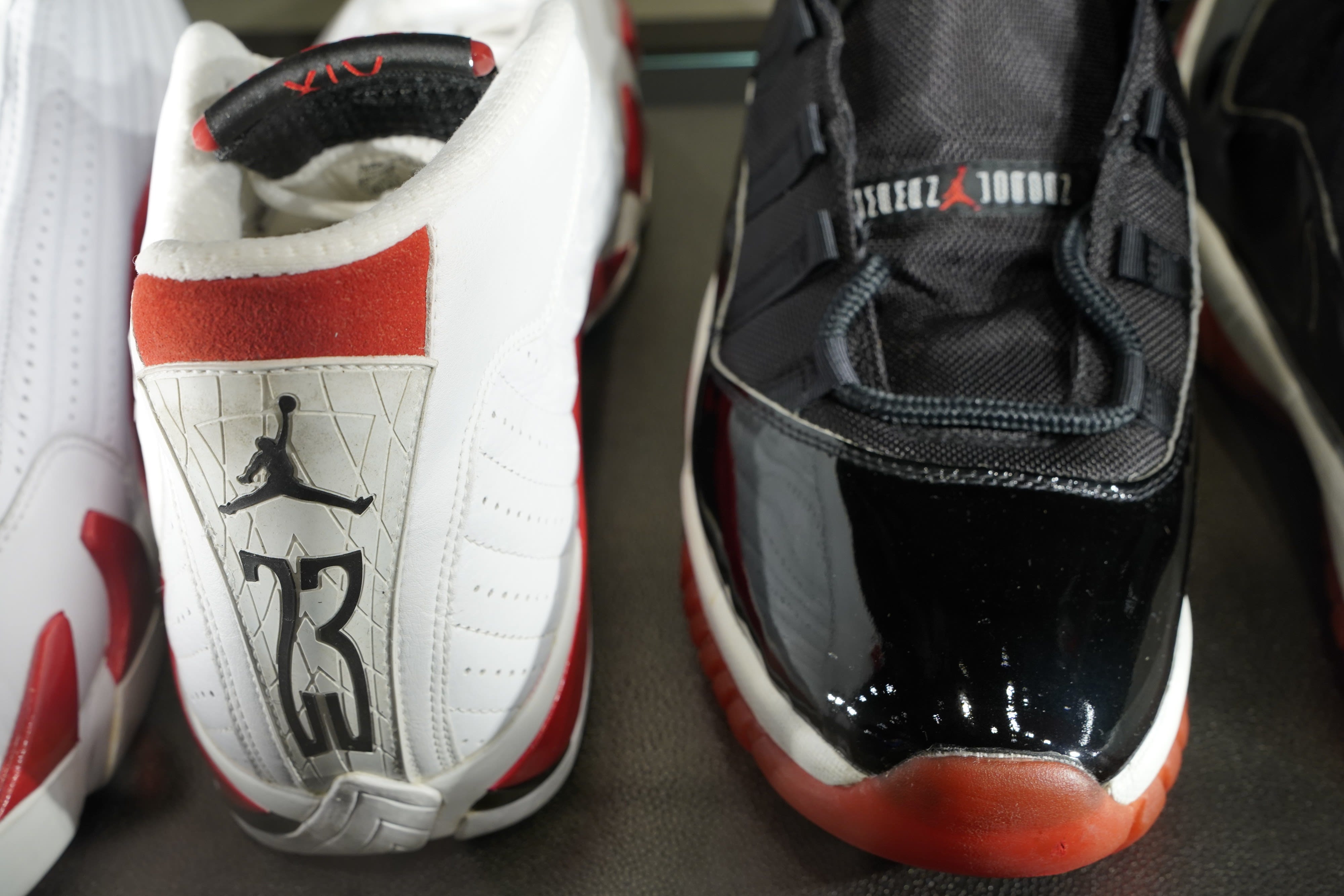 נעלי אייר ג'ורדן