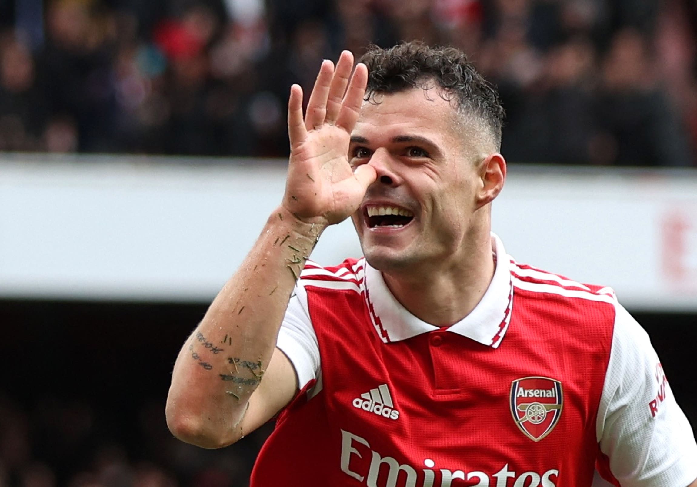 גרניט ג'אקה, קשר ארסנל