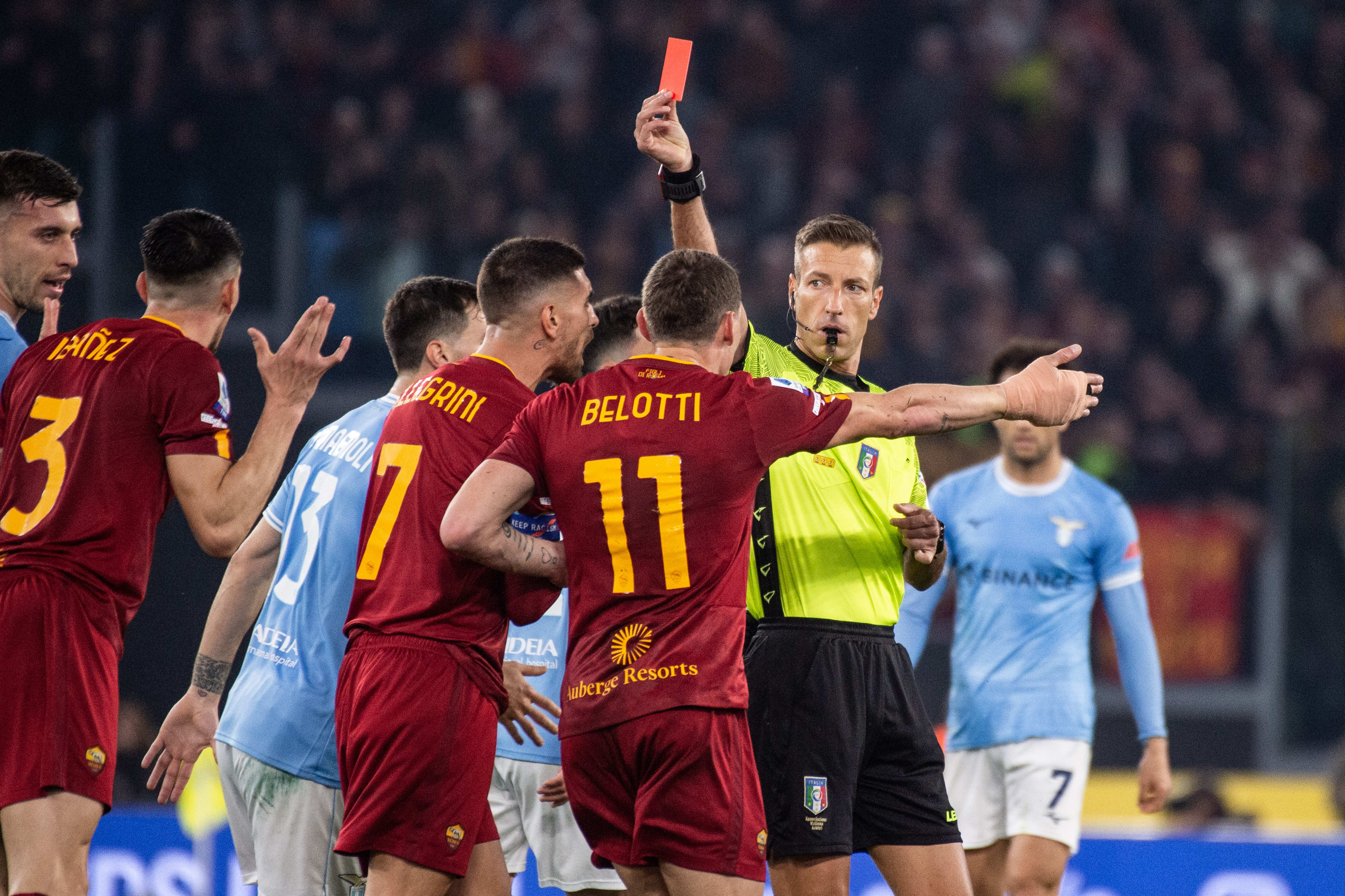 רוג'ר איבנז כרטיס אדום רומא