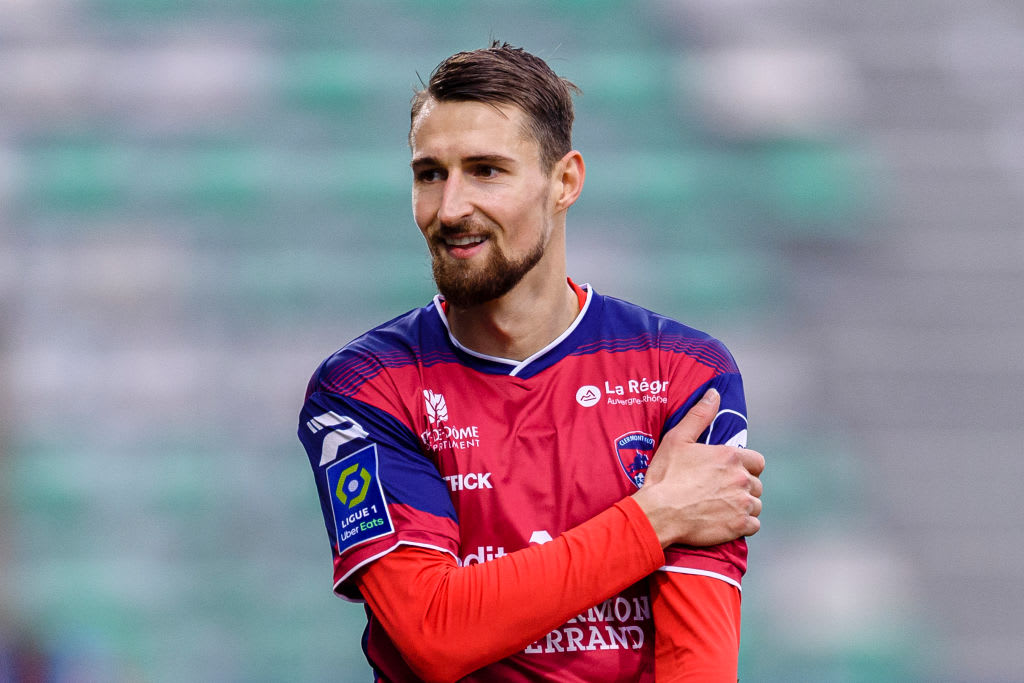 אלבסן רשאני שחקן נבחרת קוסובו