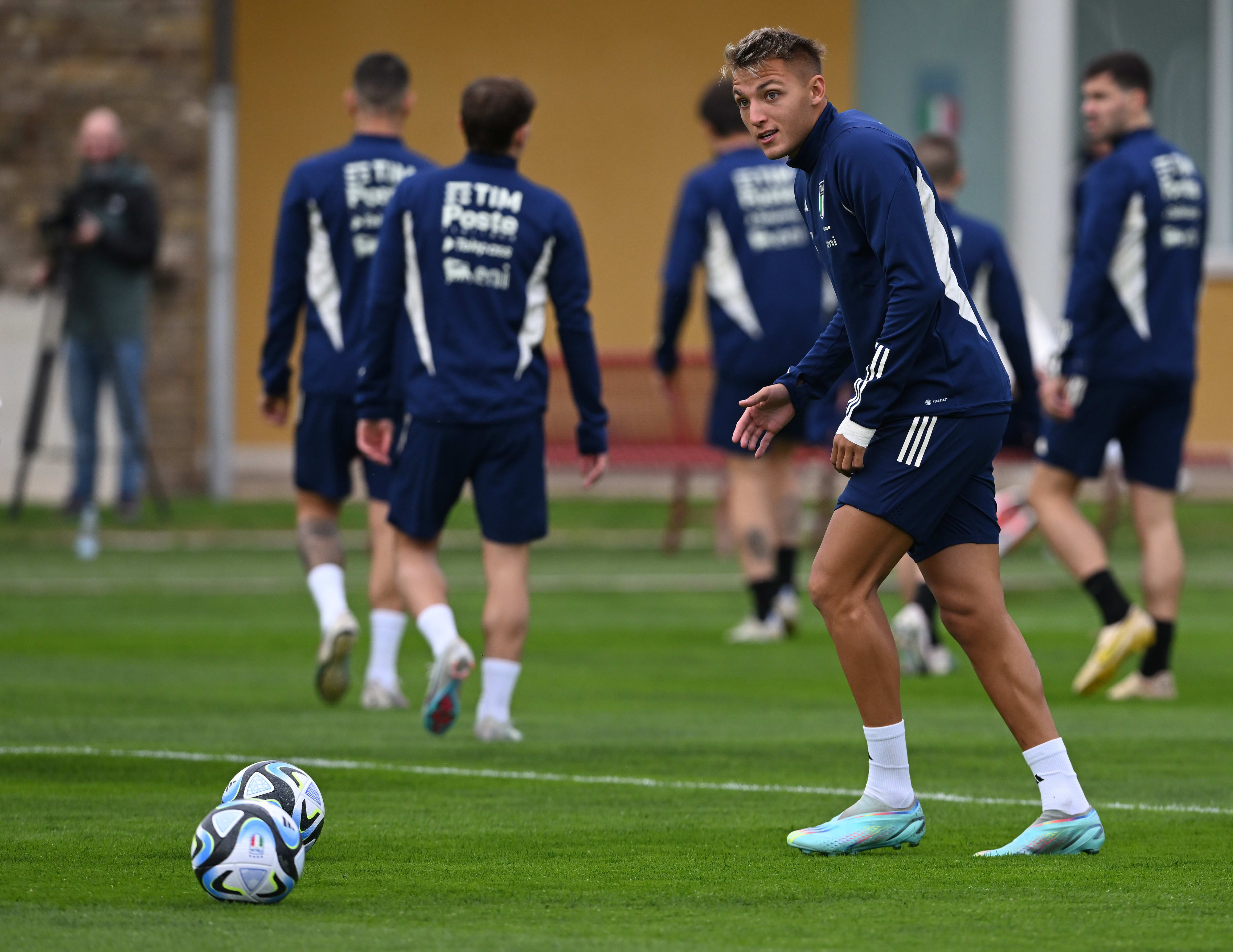 מתאו רטגי באימון נבחרת איטליה