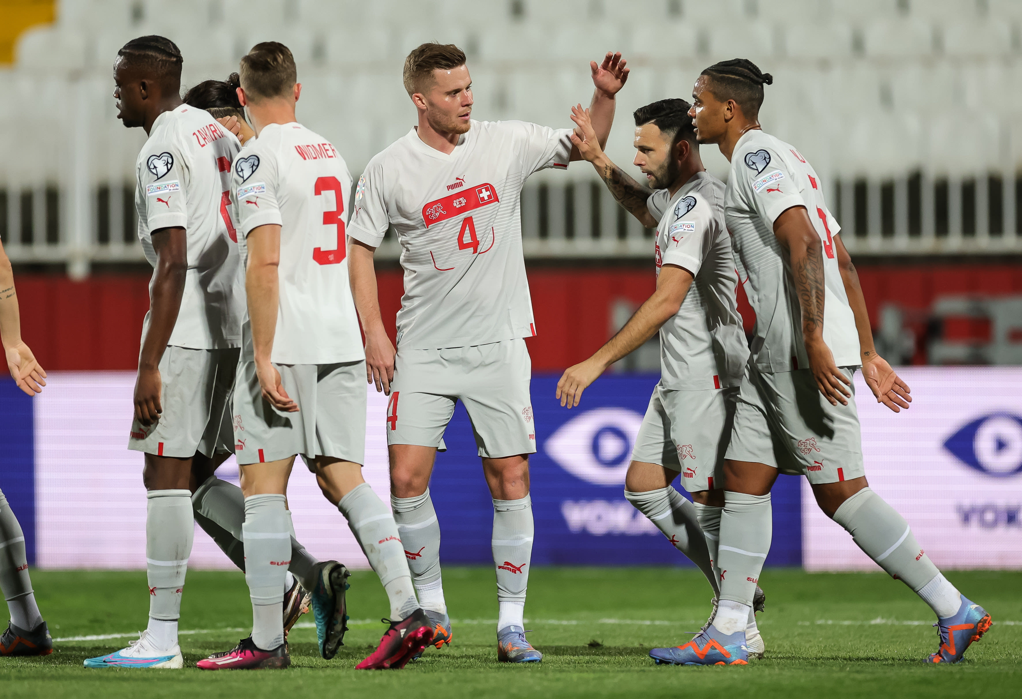 שחקני נבחרת שוויץ חוגגים