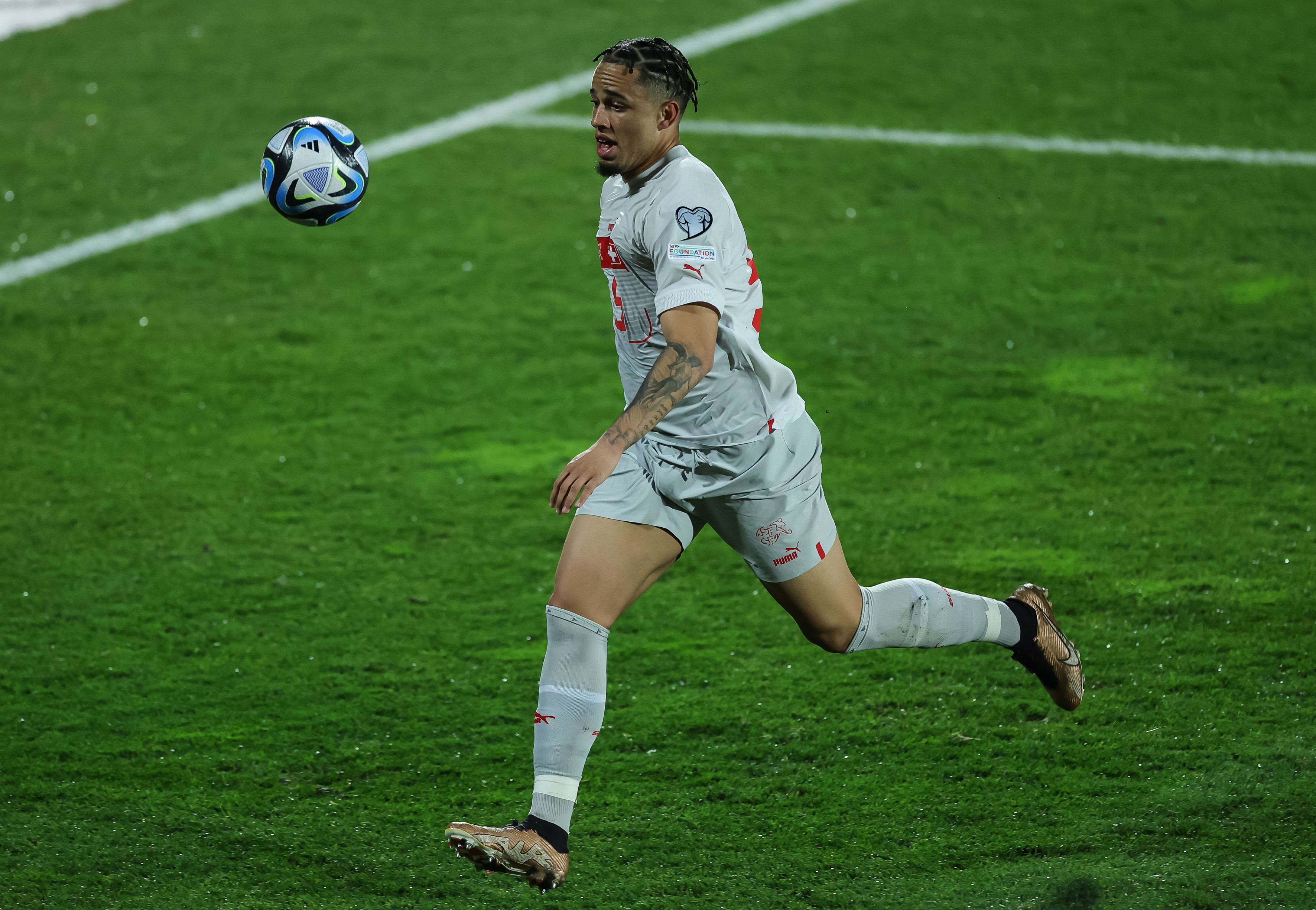 שחקן נבחרת שוויץ נואה אוקאפור