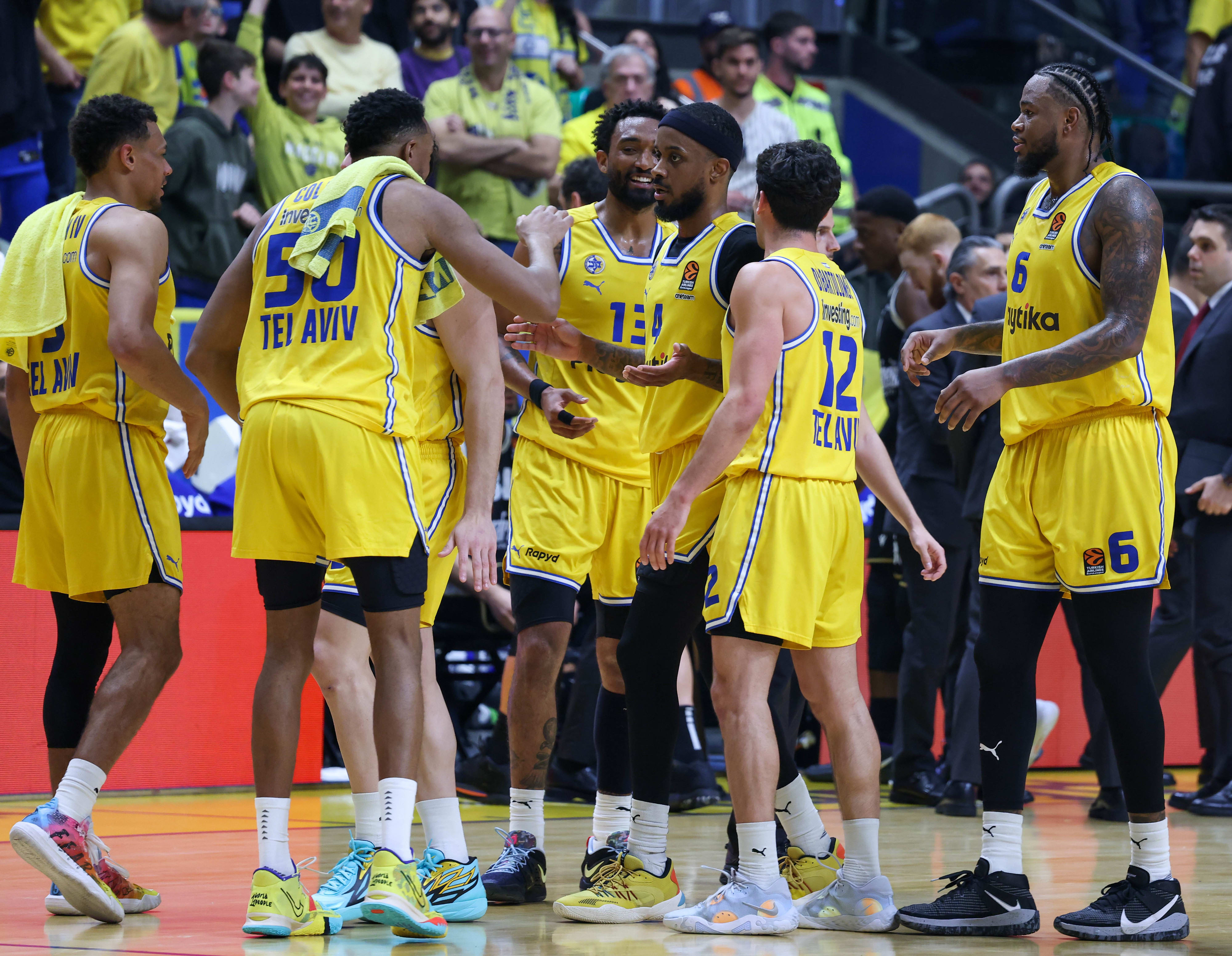 שחקני מכבי תל אביב