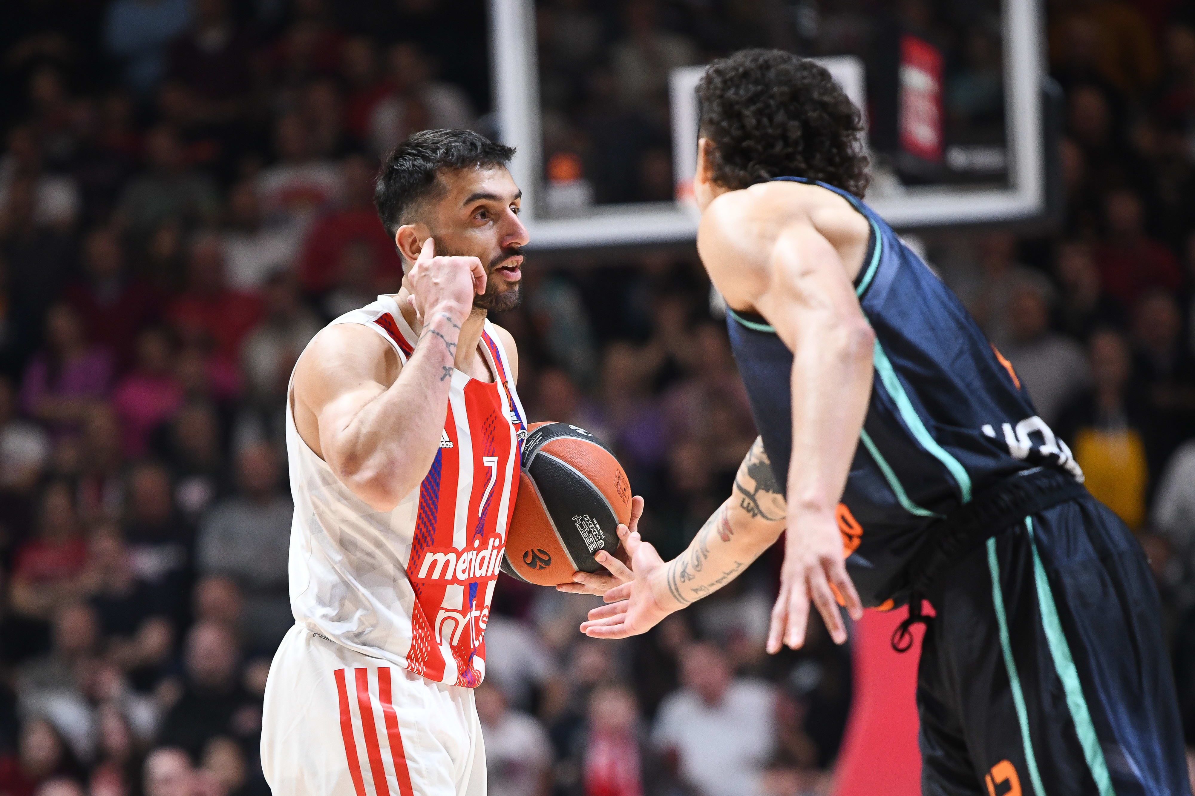 פקונדו קמפאסו, הכוכב האדום בלגרד