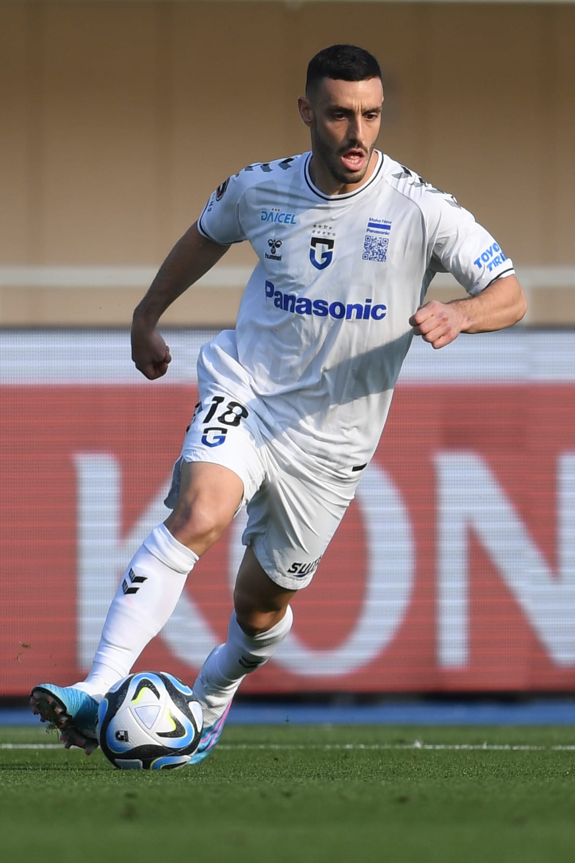 נטע לביא שחקן גמבה אוסקה