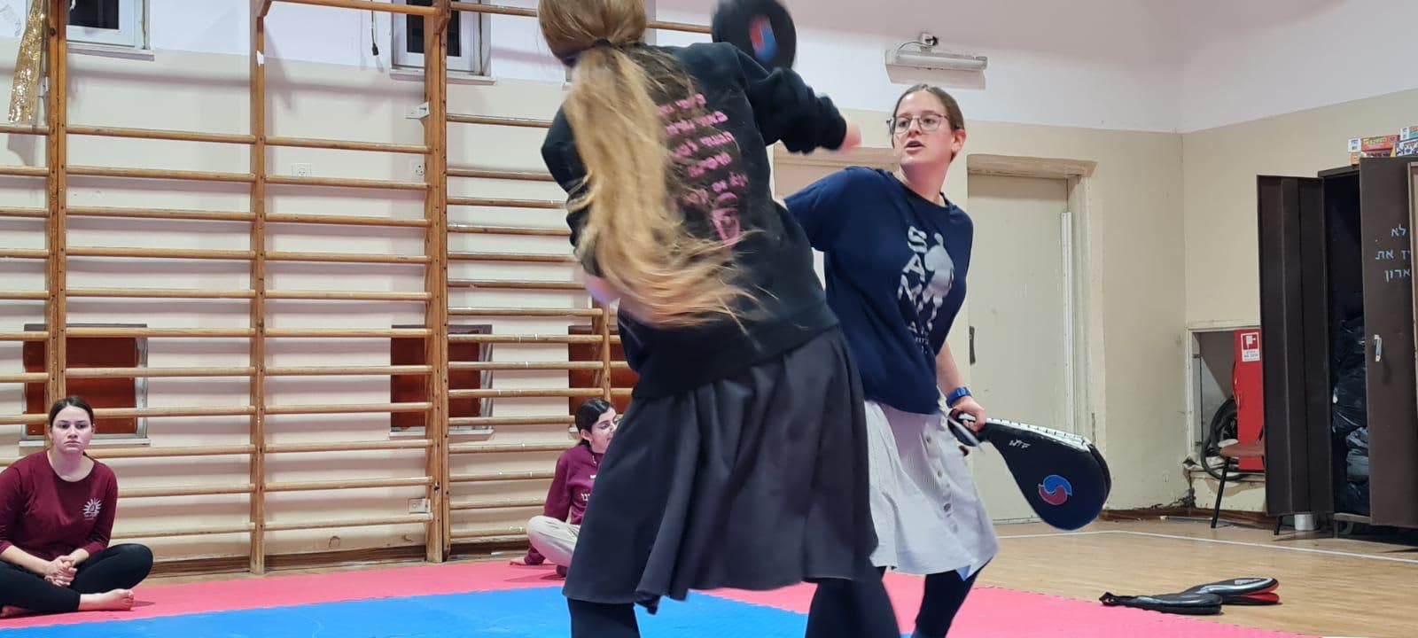 רינה די מתאמנת בטאקוונדו