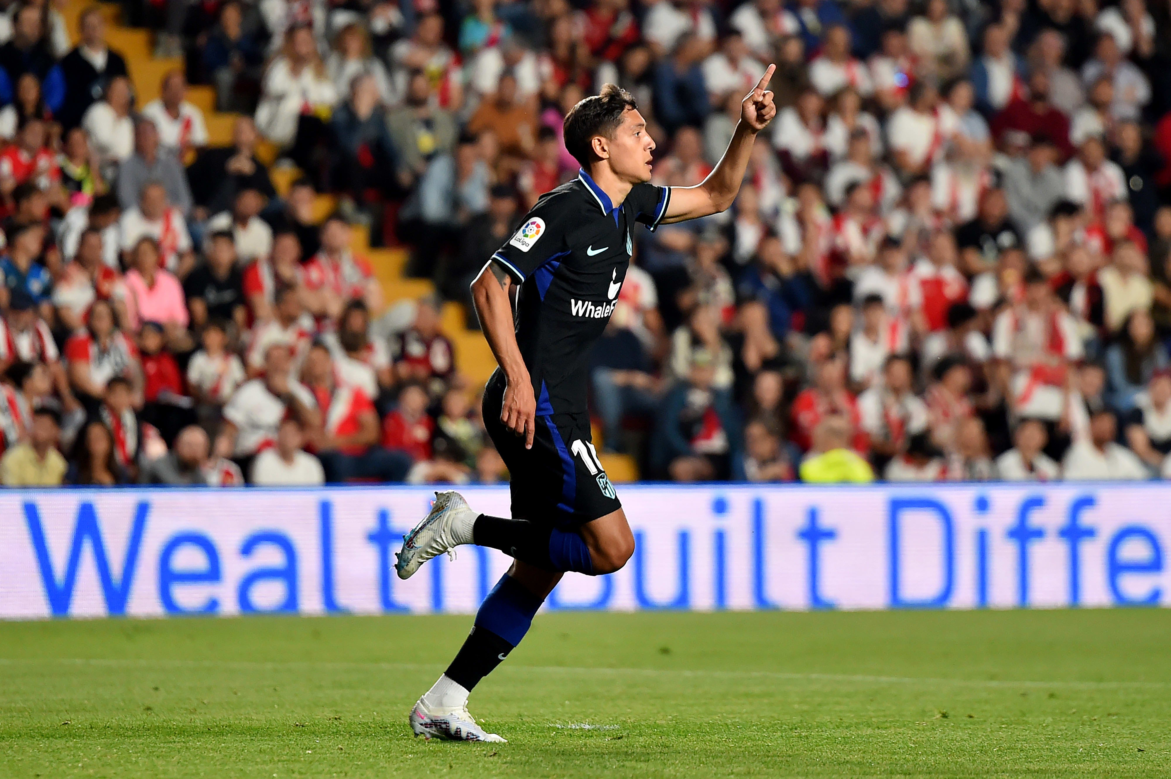 שחקן אתלטיקו מדריד נהואל מולינה חוגג שער