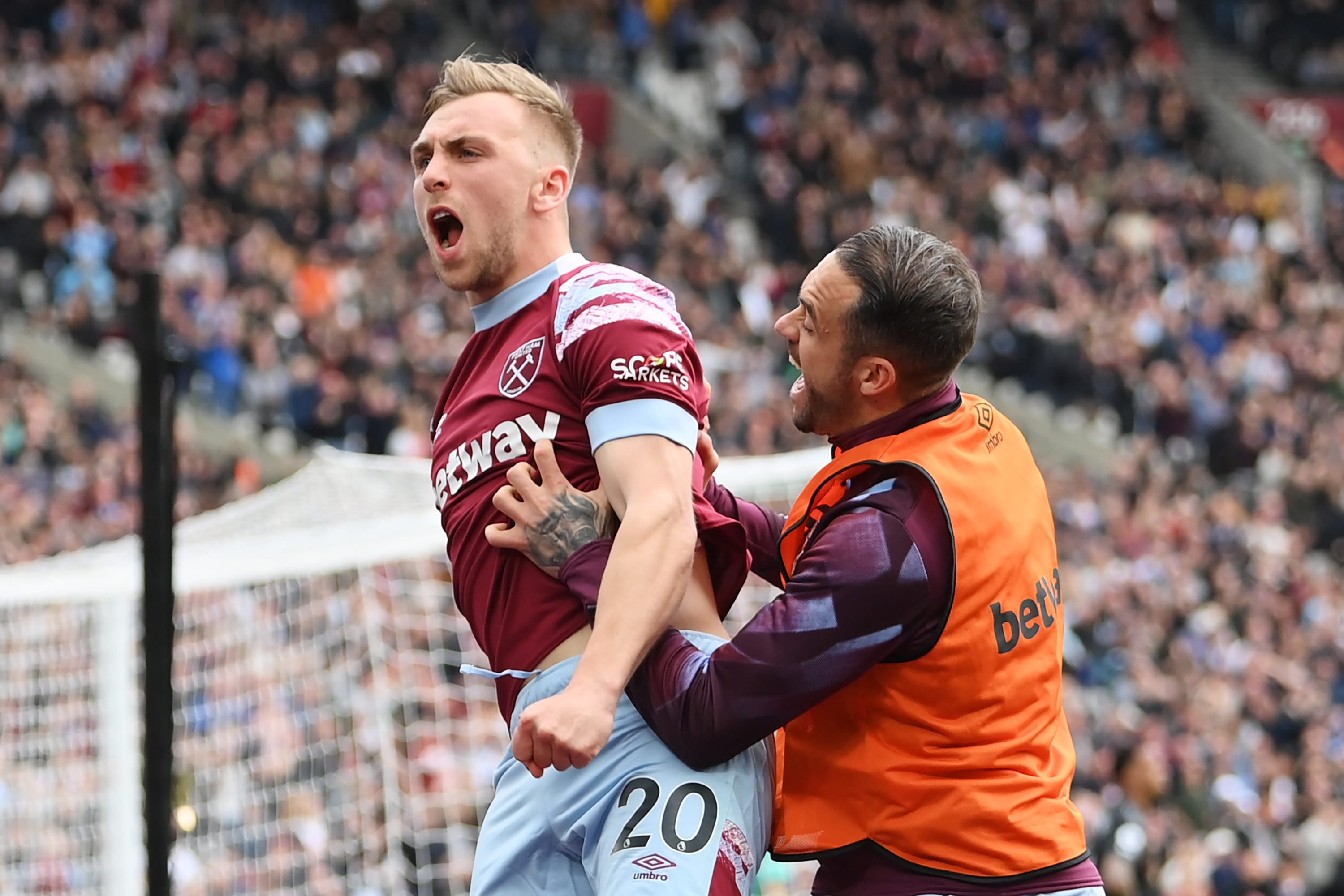 ג'רוד בואן, שחקן ווסטהאם חוגג