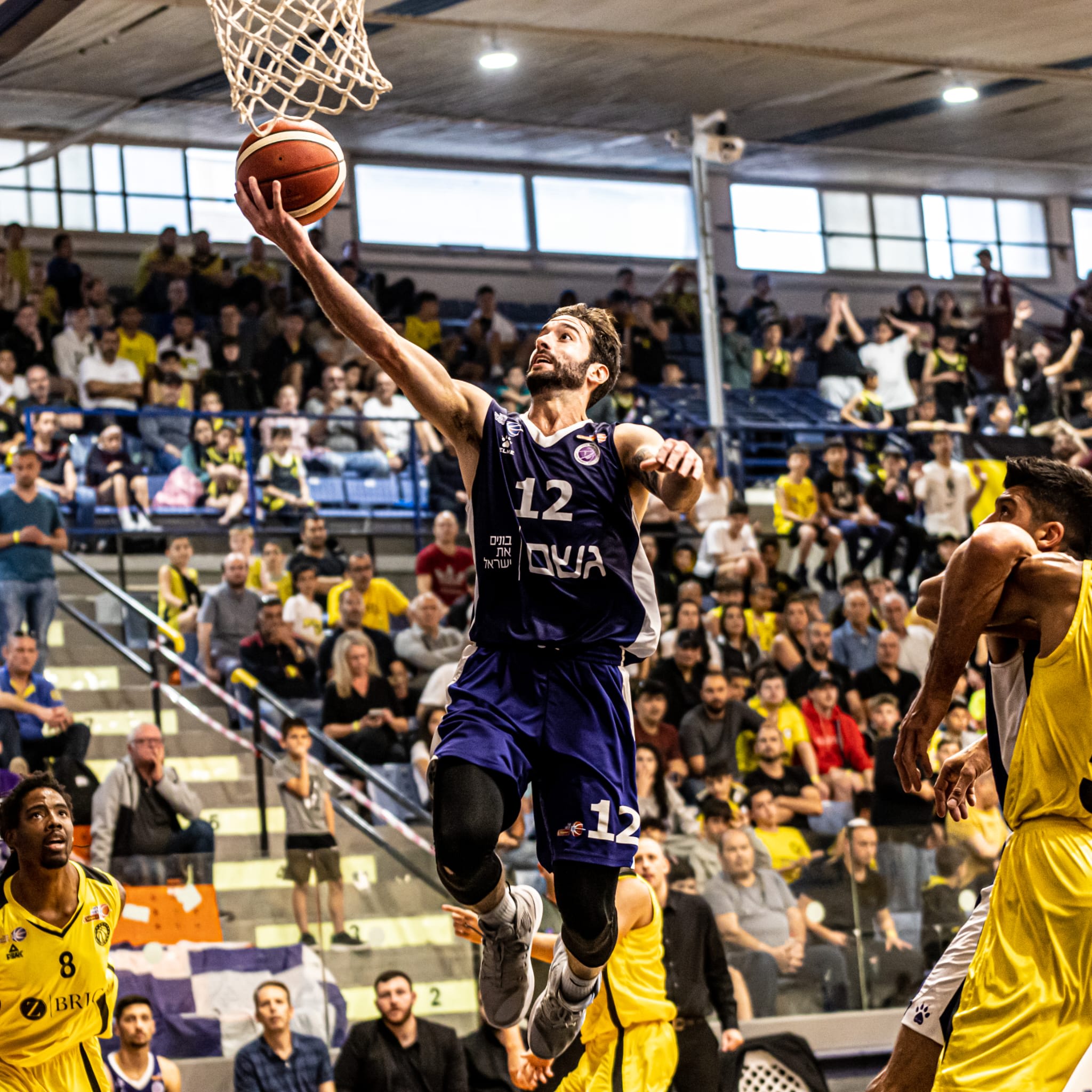 שחקן עירוני נהריה יוגב אוחיון