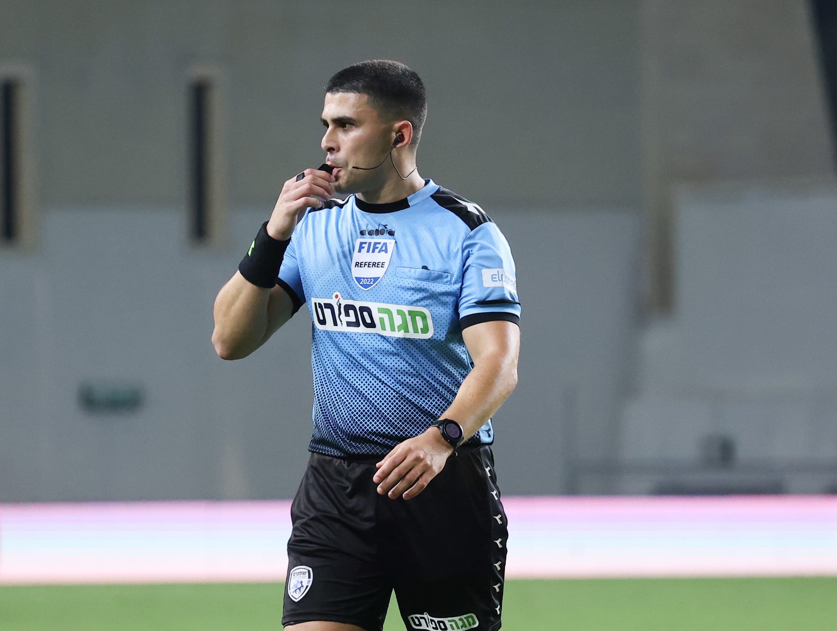 שניר לוי, שופט כדורגל