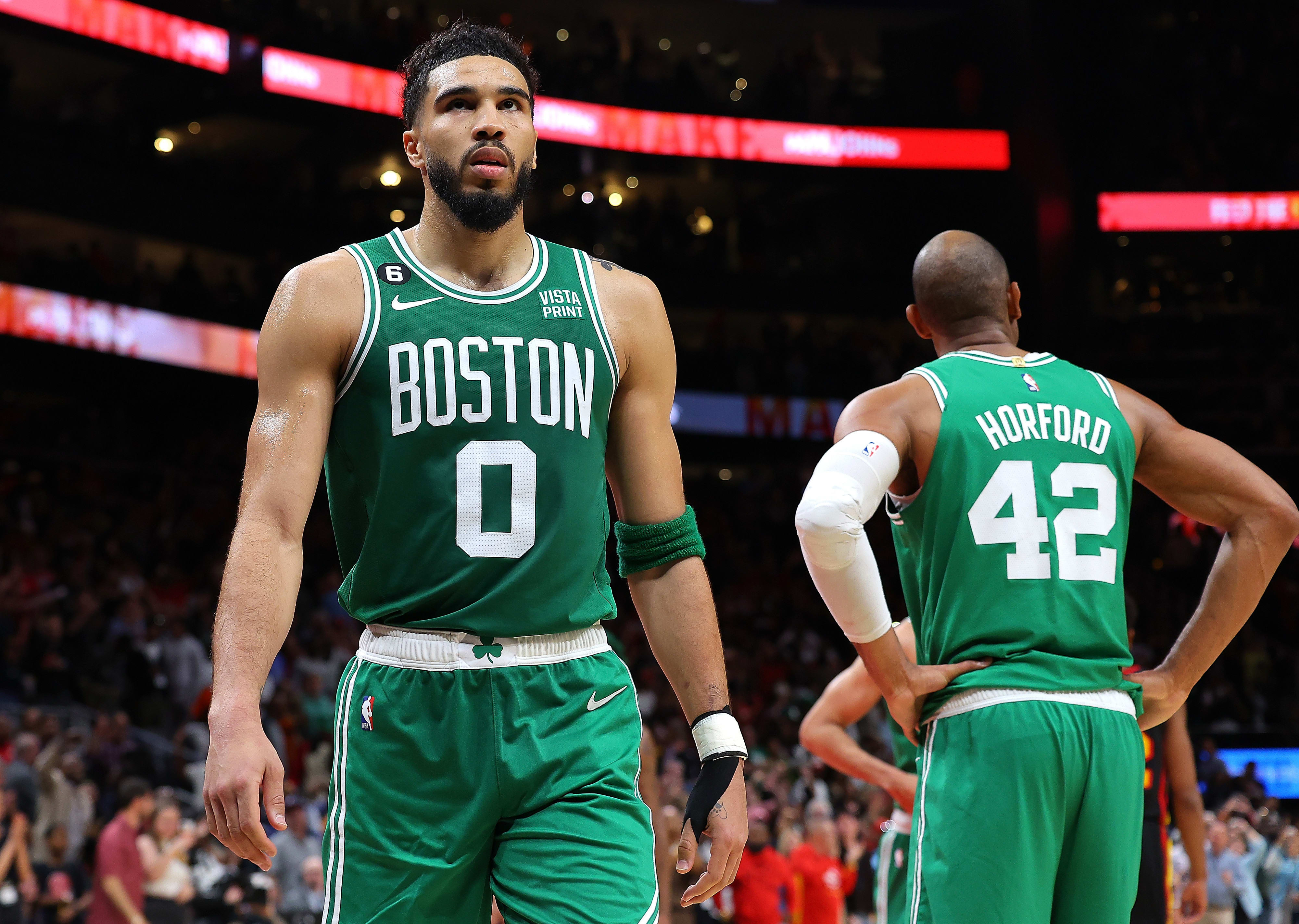 ג'ייסון טייטום ליד שחקן בוסטון סלטיקס אל הורפורד