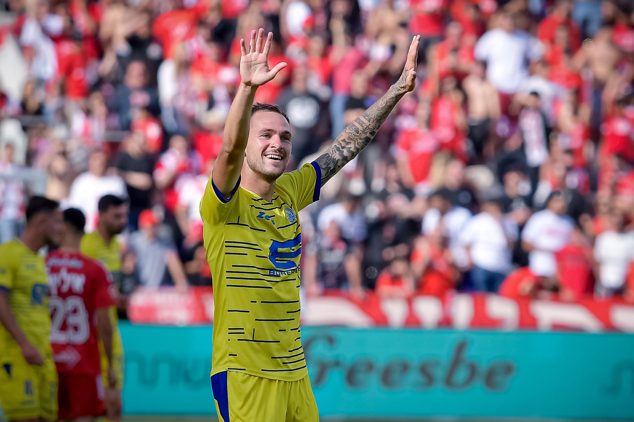 לוקאס שפנדלהופר שחקן מכבי בני ריינה חוגג שער