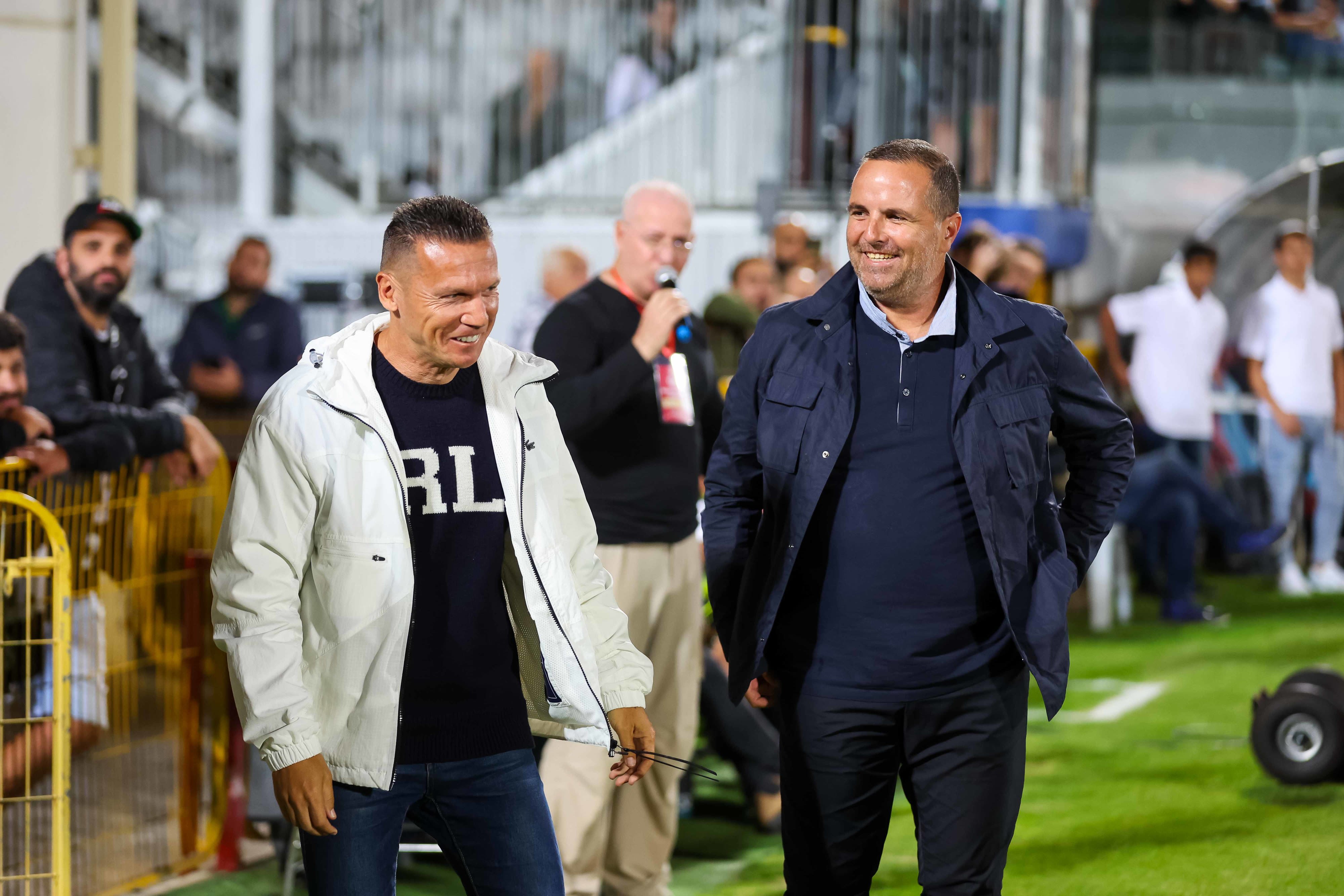 רן בן שמעון מאמן מ.ס. אשדוד עם ברק בכר מאמן מכבי חיפה