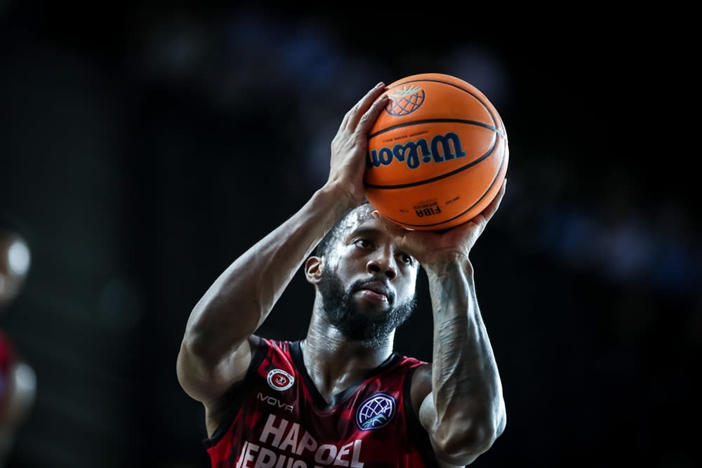 שחקן הפועל ירושלים קאדין קרינגטון