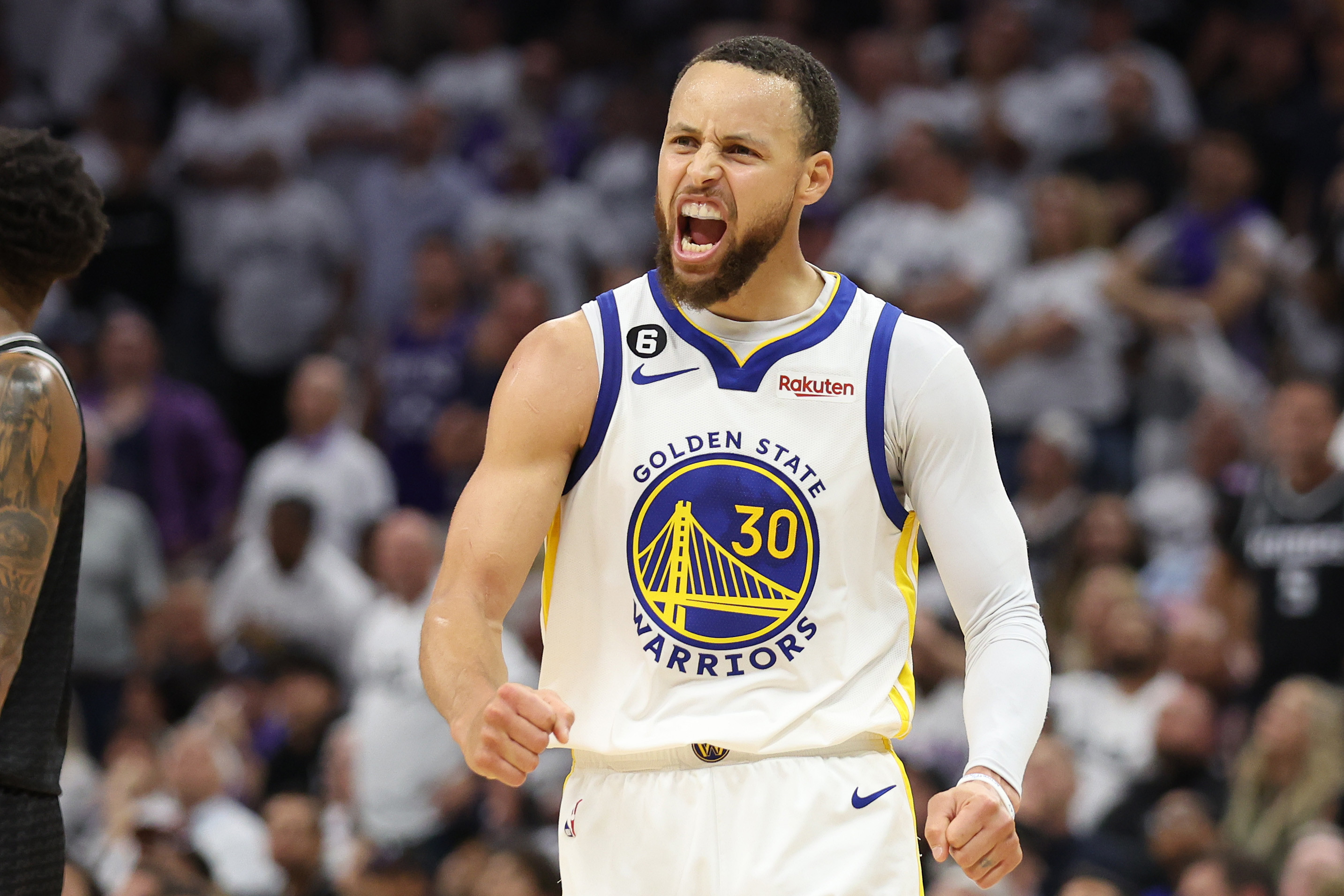 NBA סטפן קרי קלע 50, גולדן סטייט הביסה את סקרמנטו ספורט 1