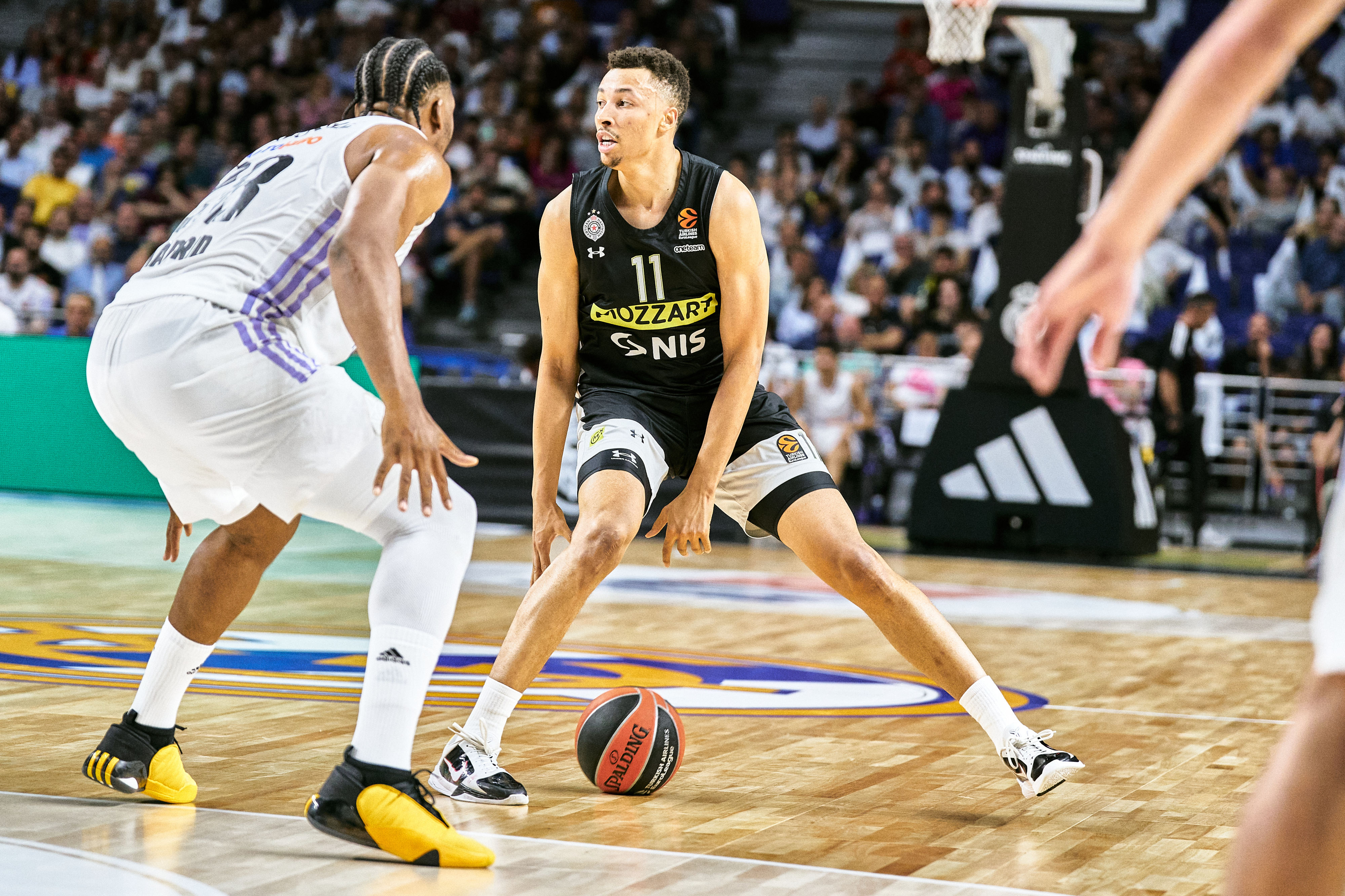 שחקן פרטיזן בלגרד דנטה אקסום