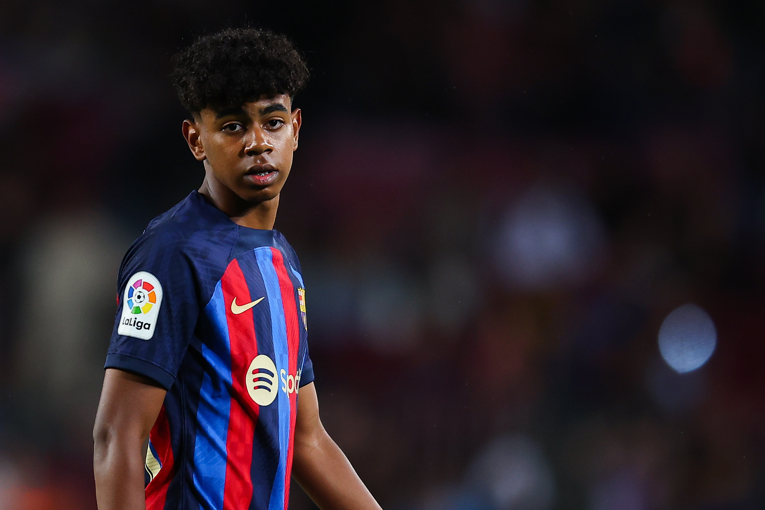 לאמין ימאל שחקן ברצלונה