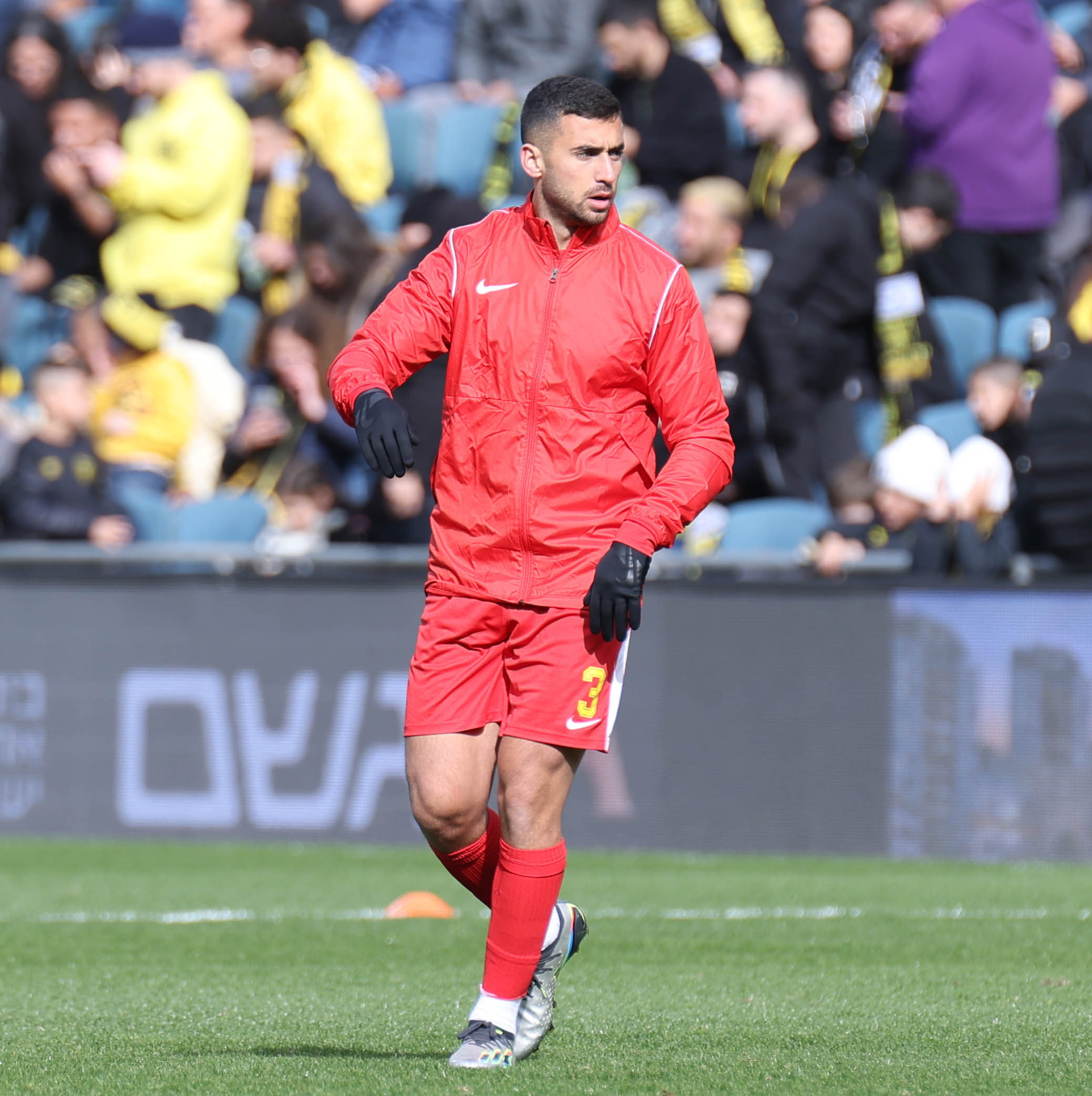 גיל כהן שחקן מ.ס. אשדוד בחימום