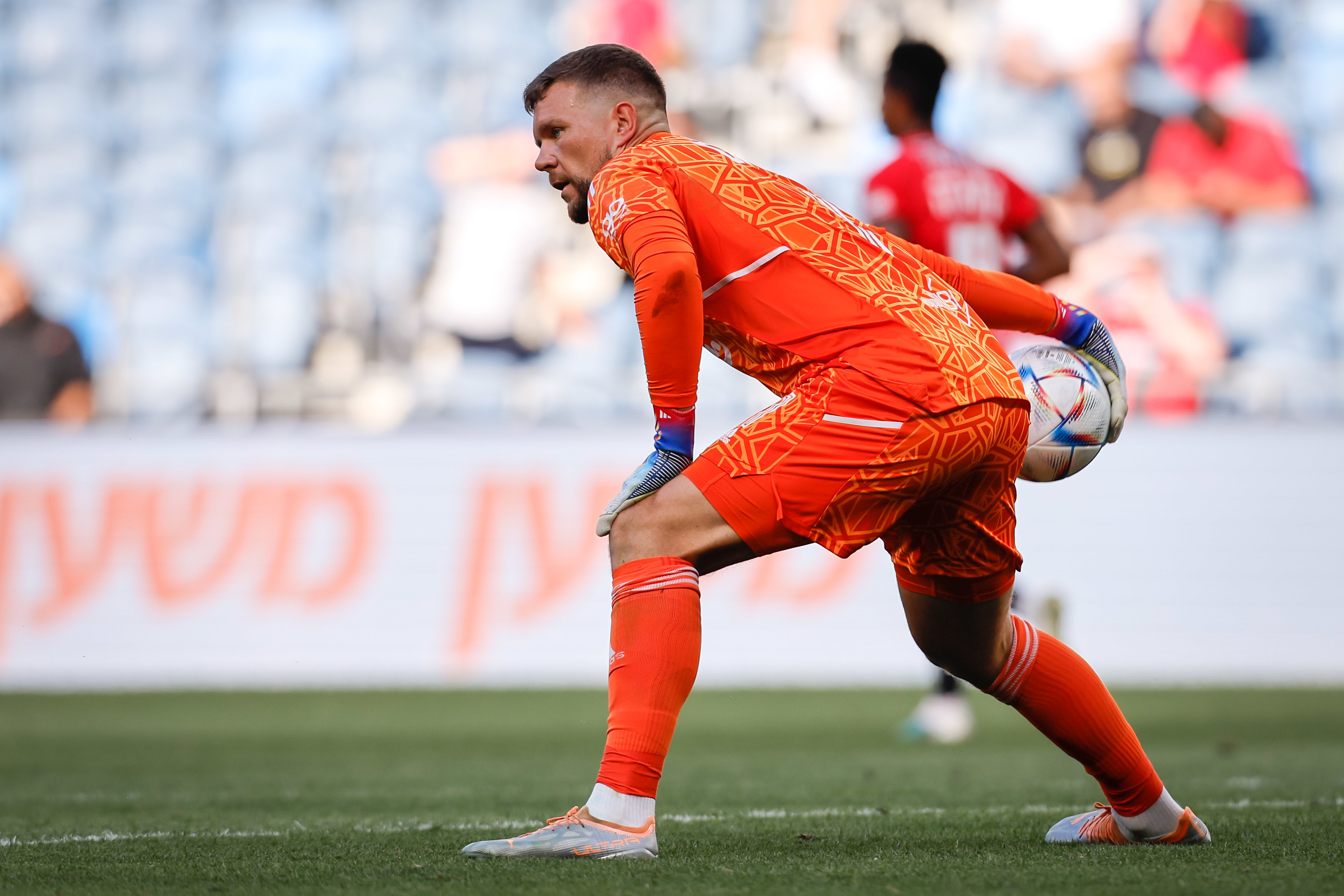 שוער הפועל תל אביב אמיליוס זובאס