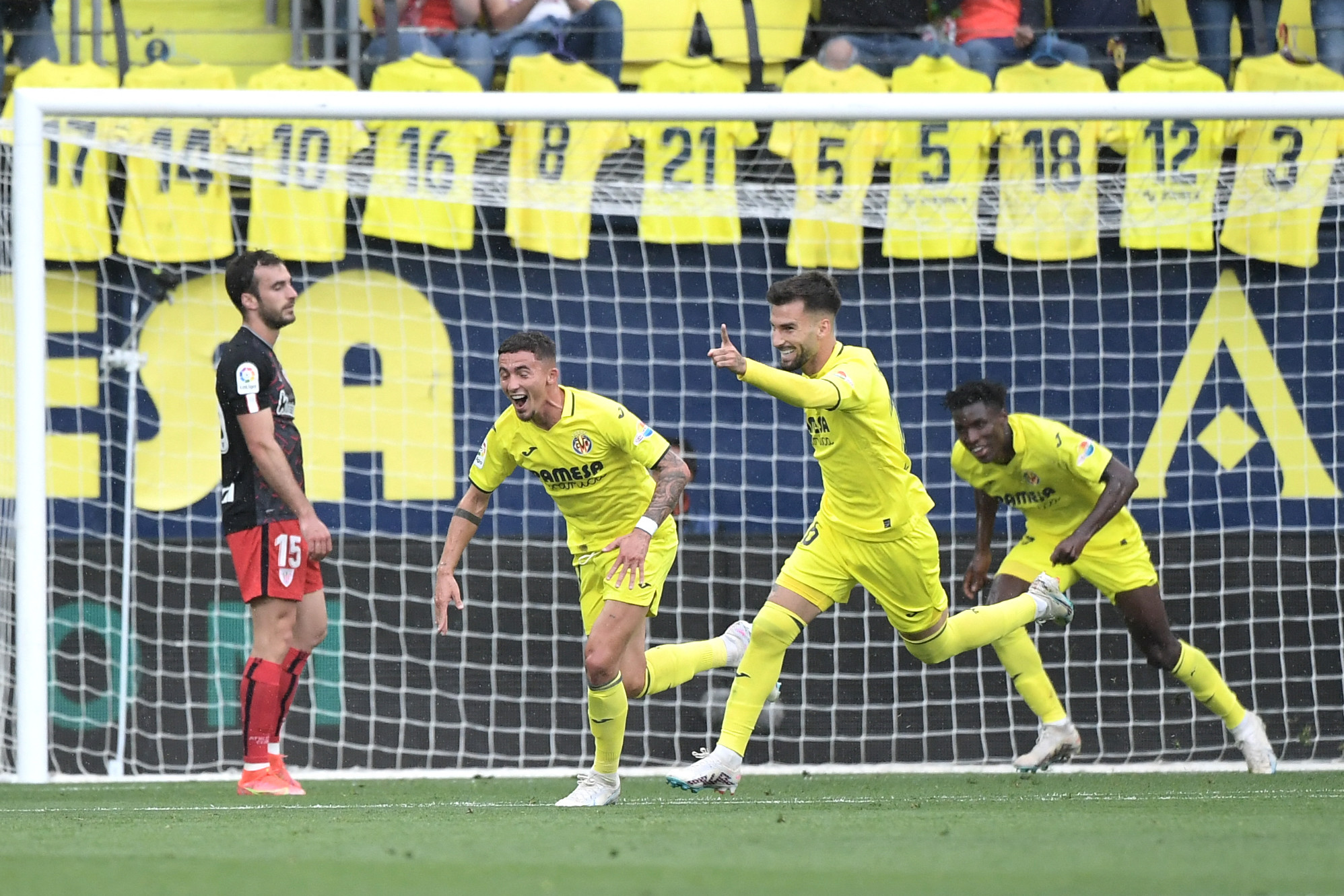 אלכס באנה, ויאריאל