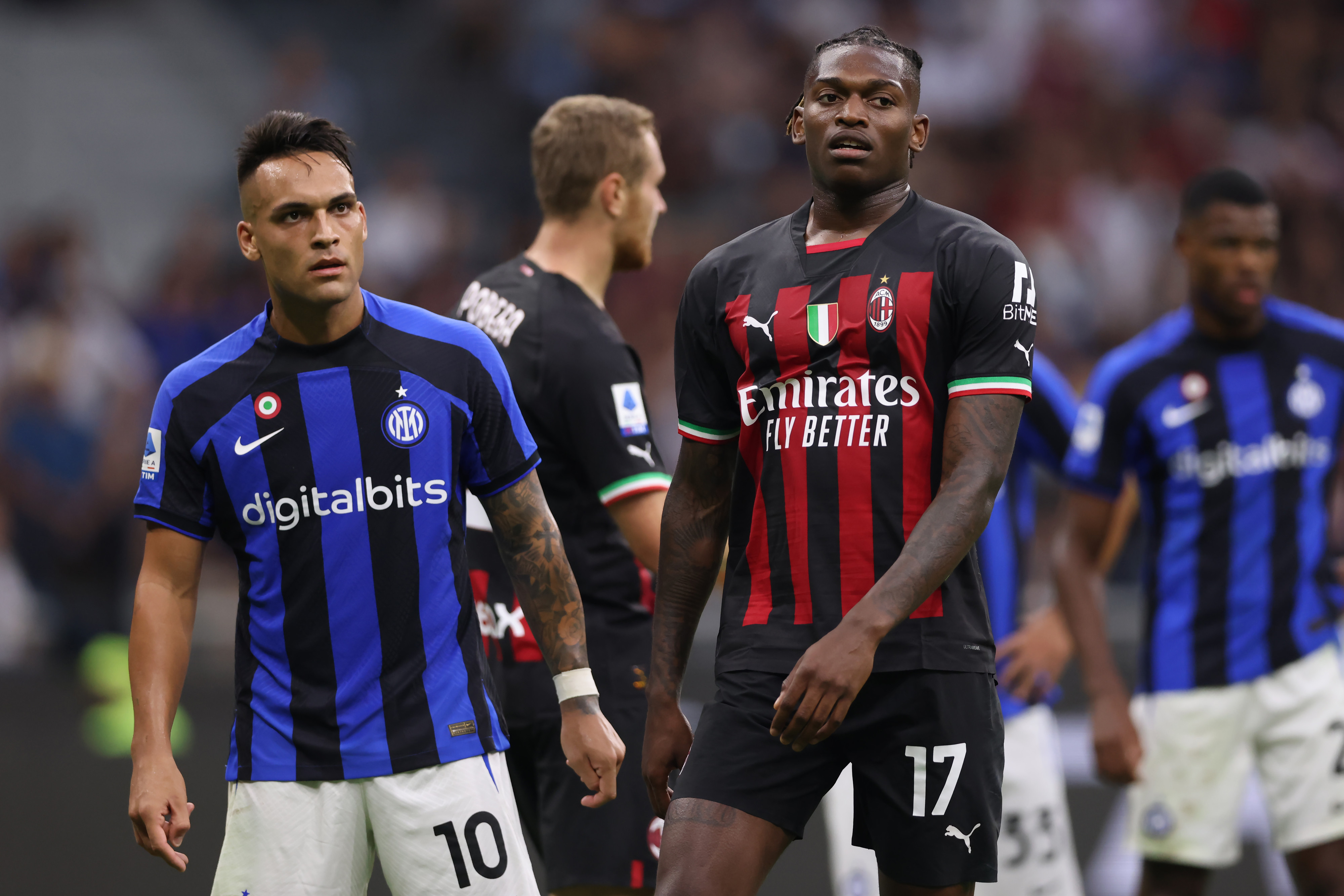 רפאל לאאו מילאן לצד לאוטרו מרטינס אינטר